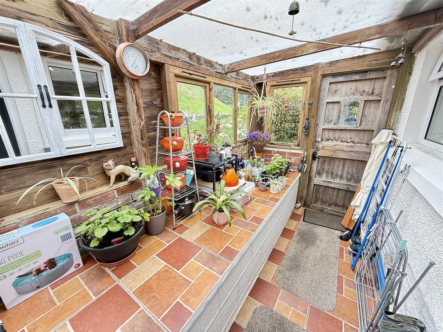 GARDEN ROOM