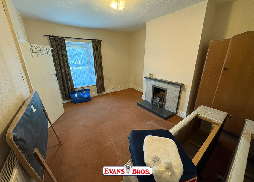 Waterloo Terrace, Carmarthen, photo 4
