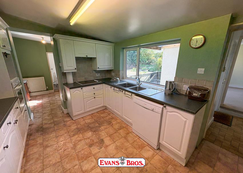 Waterloo Terrace, Carmarthen, photo 5