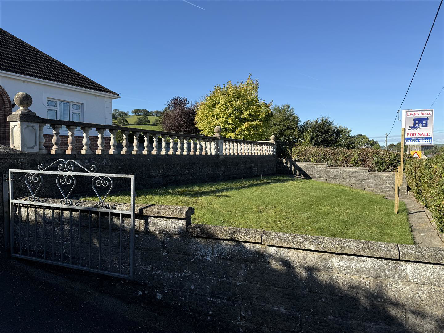 Llanybydder, photo 3