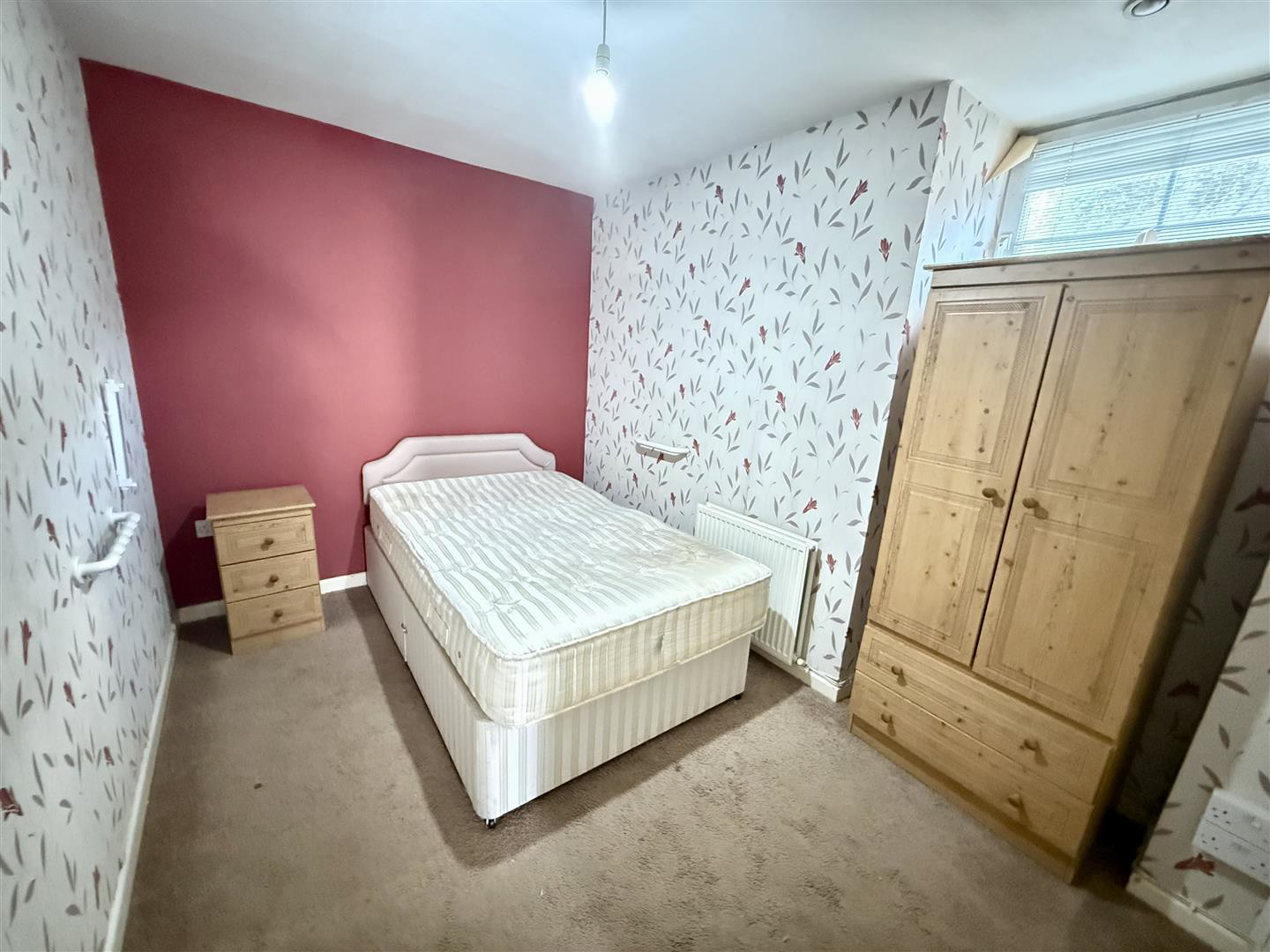 Wind Street, Llandysul, photo 8