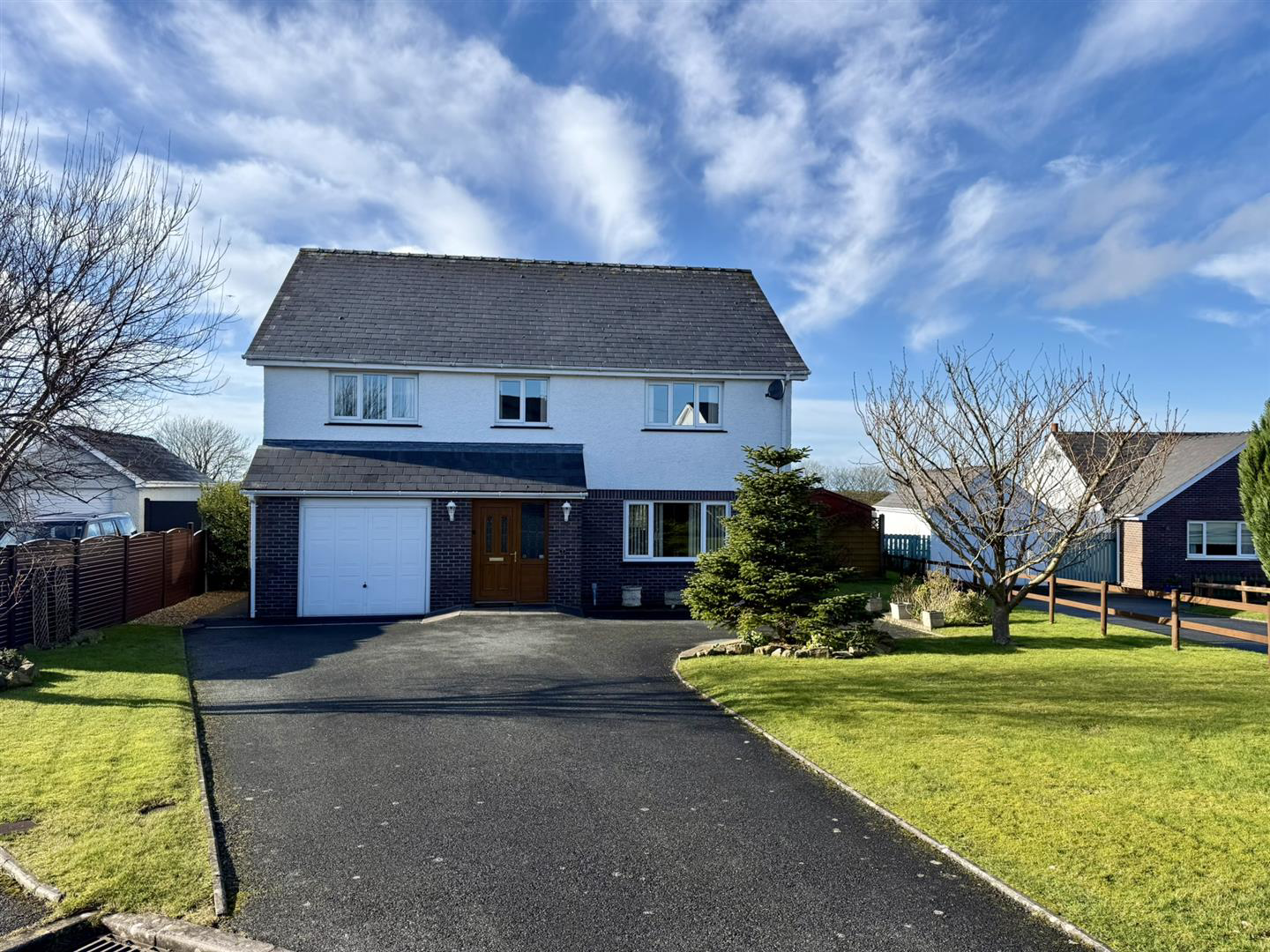 Bryn Hyfryd, Pennant, Llanon