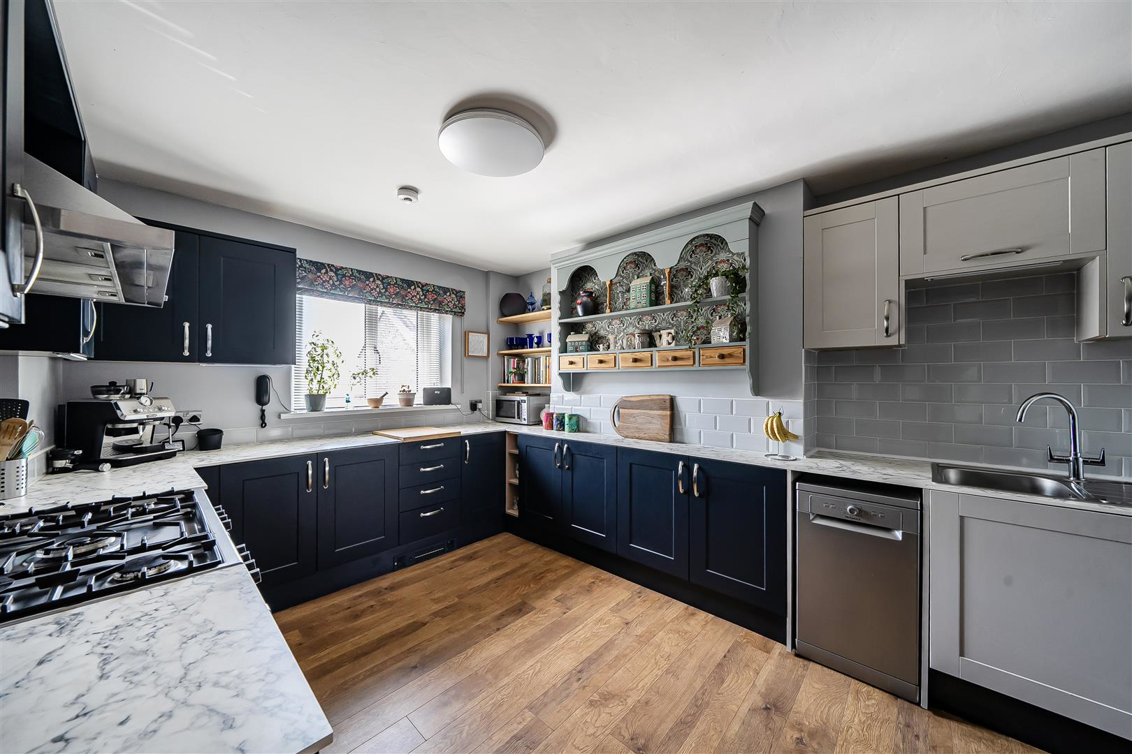 Nr. New Quay, Llanarth, photo 7