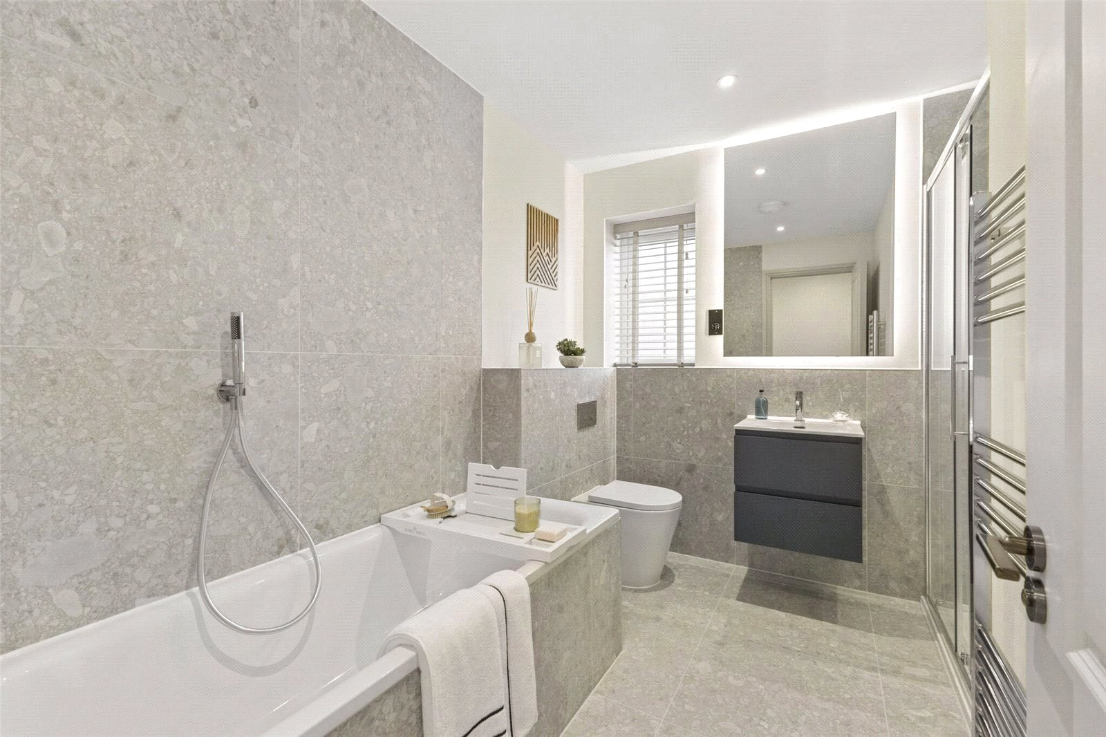 Highfields, Leatherhead Road, Bookham, Surrey, KT23, photo 8