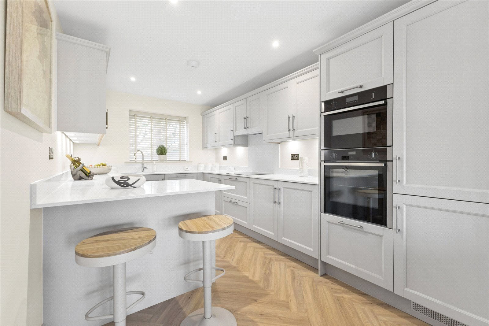 Highfields, Leatherhead Road, Bookham, Surrey, KT23, photo 3