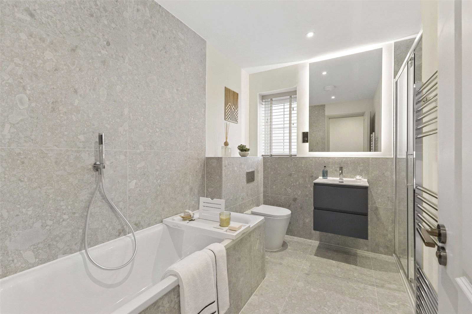 Highfields, Leatherhead Road, Bookham, Surrey, KT23, photo 10