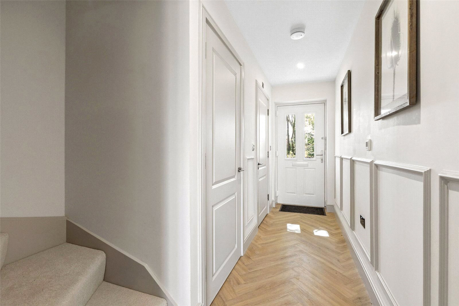 Highfields, Leatherhead Road, Bookham, Surrey, KT23, photo 2