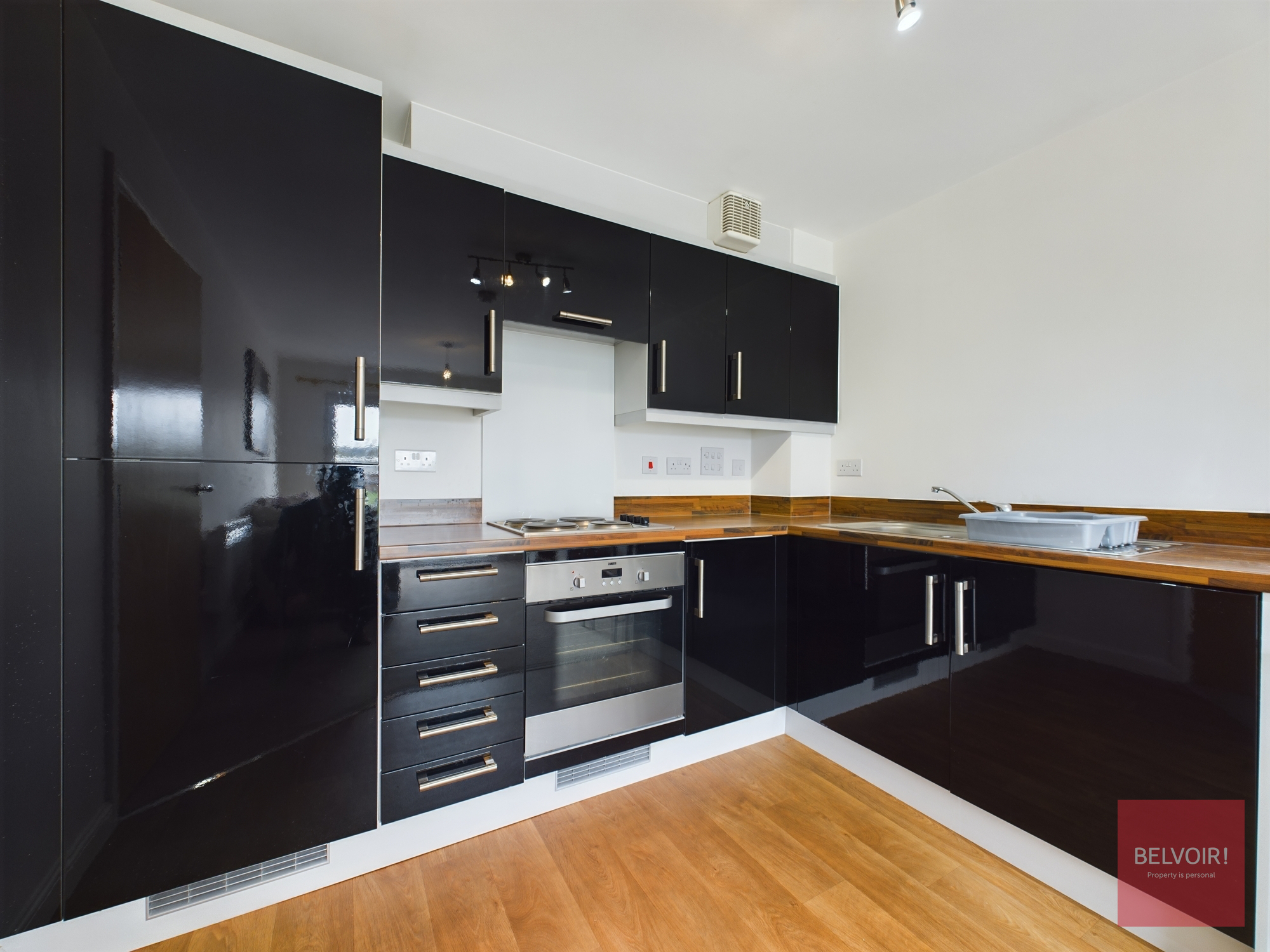 Sirius Apartments, Copper Quarter, Swansea, SA1 7GA, photo 2