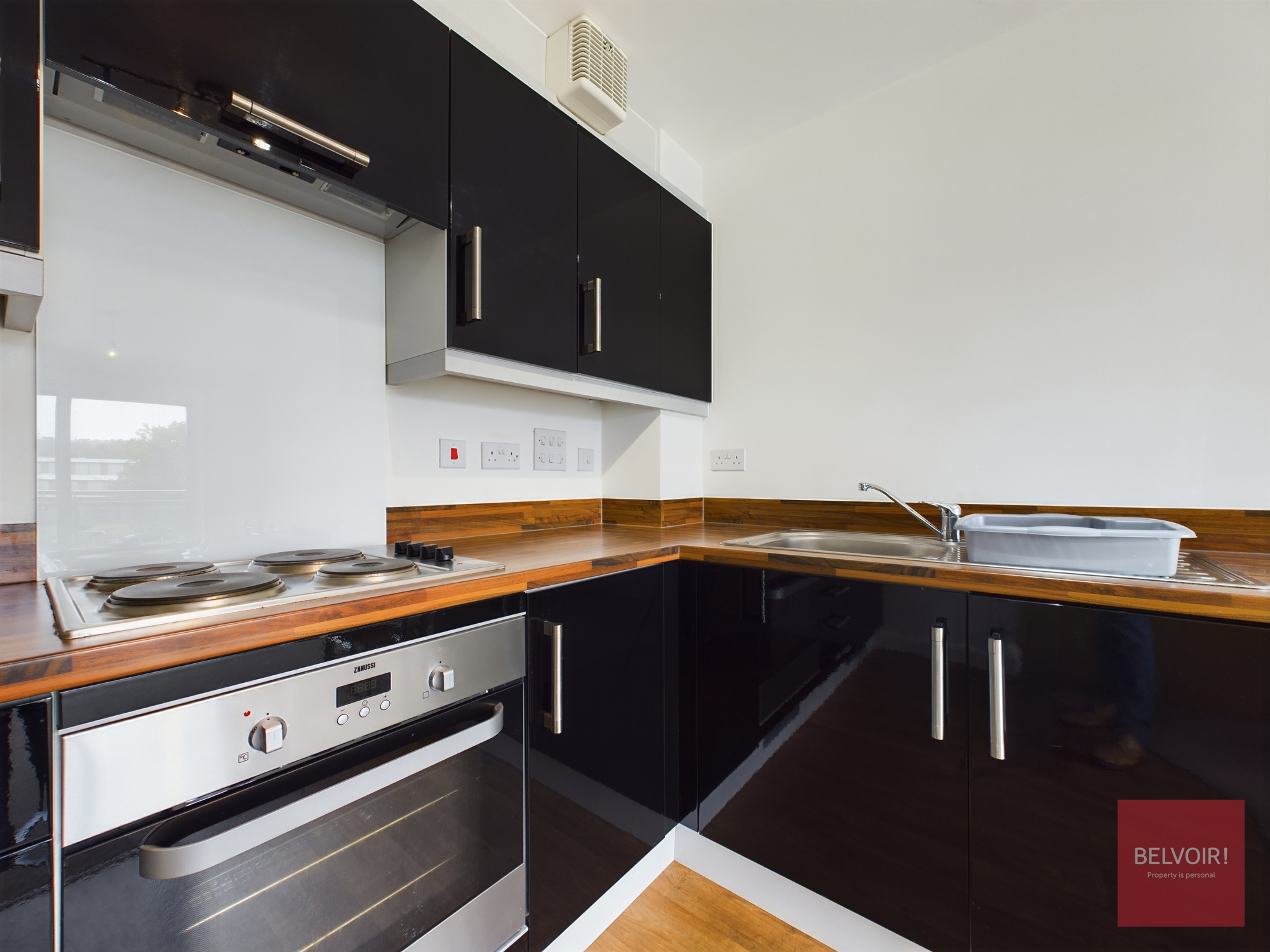 Sirius Apartments, Copper Quarter, Swansea, SA1 7GA, photo 3