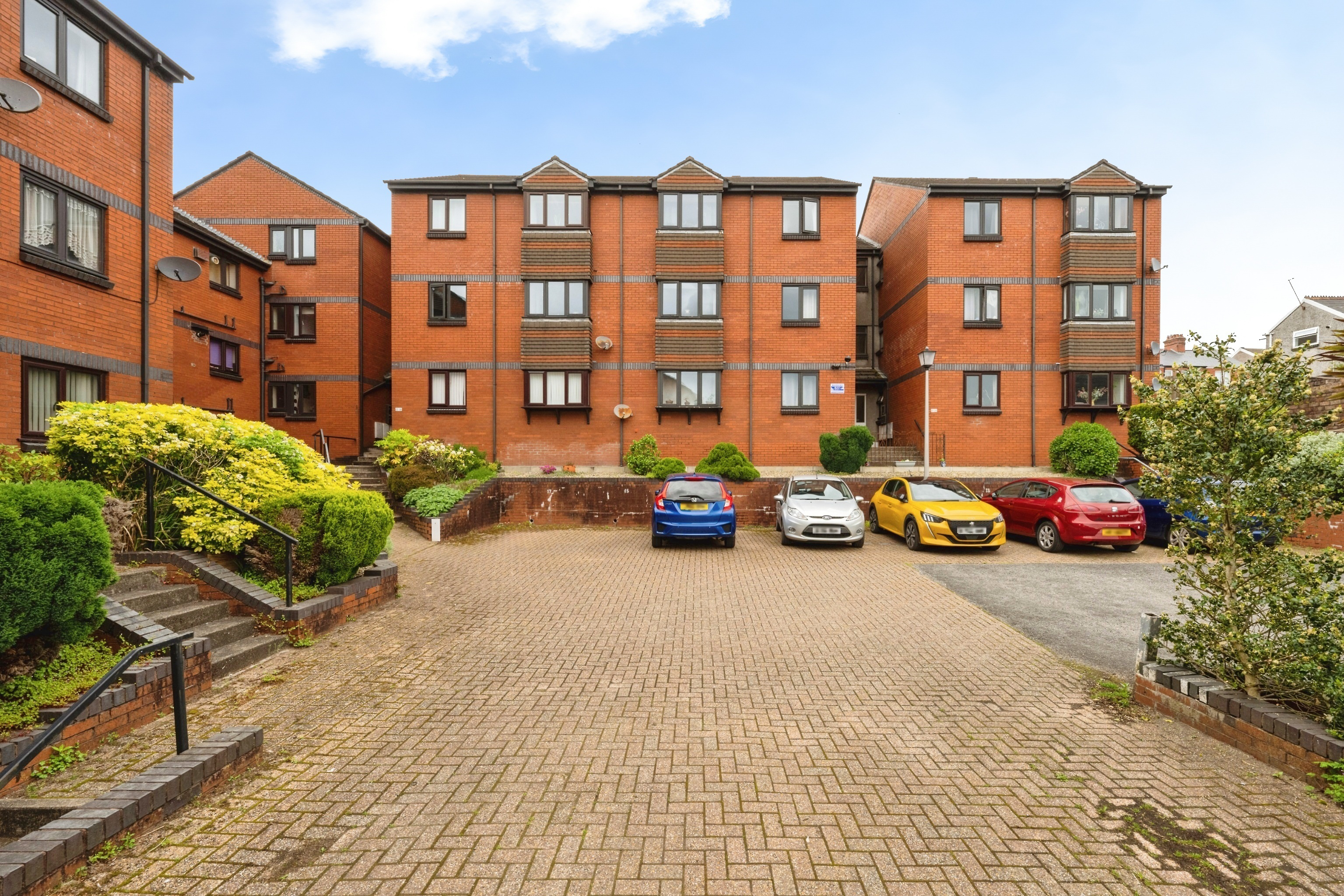 Sarlou Court, , Swansea, SA2 0LW, photo 18