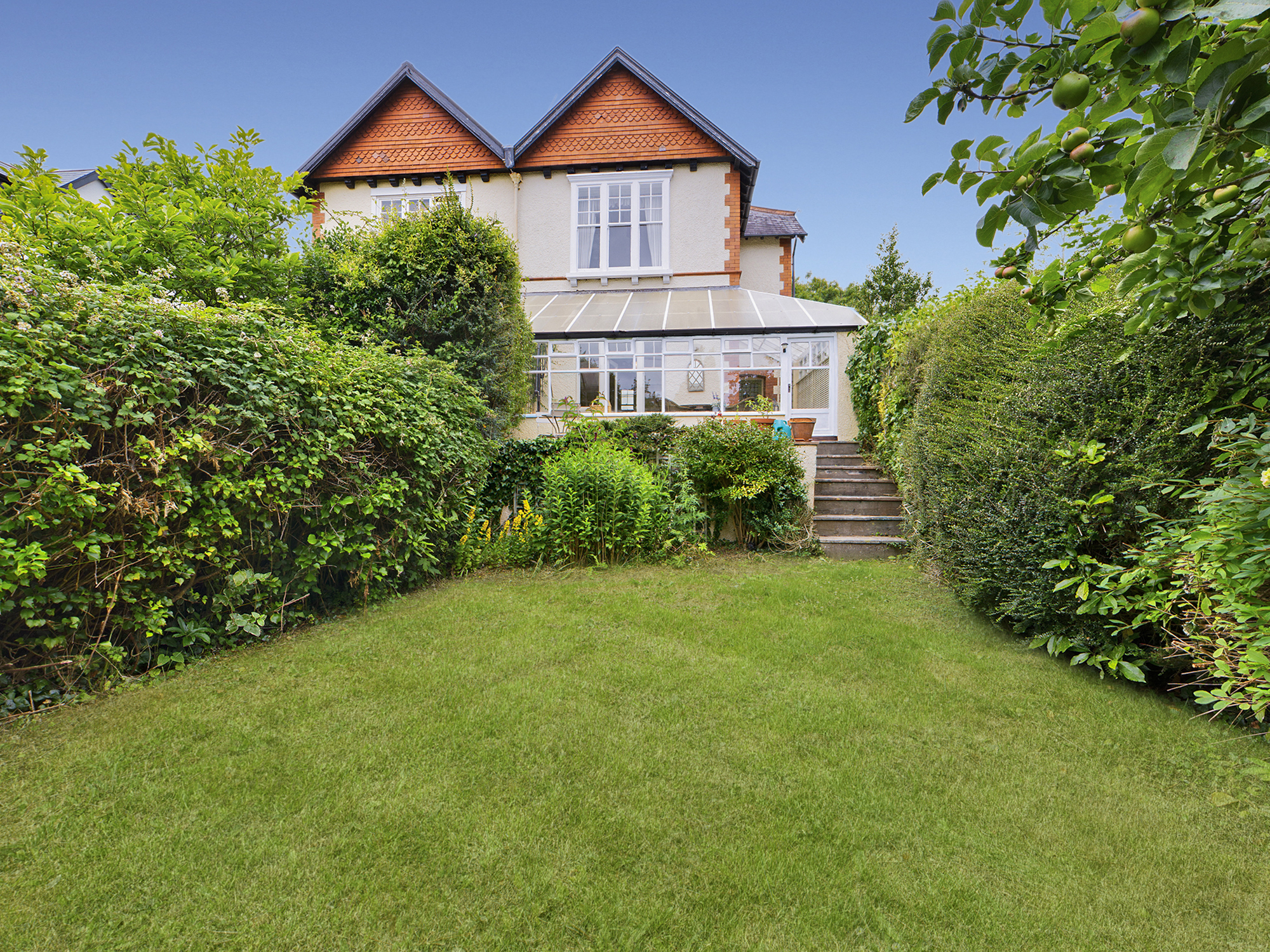 Slade Road, Newton, Swansea, SA3 4UF