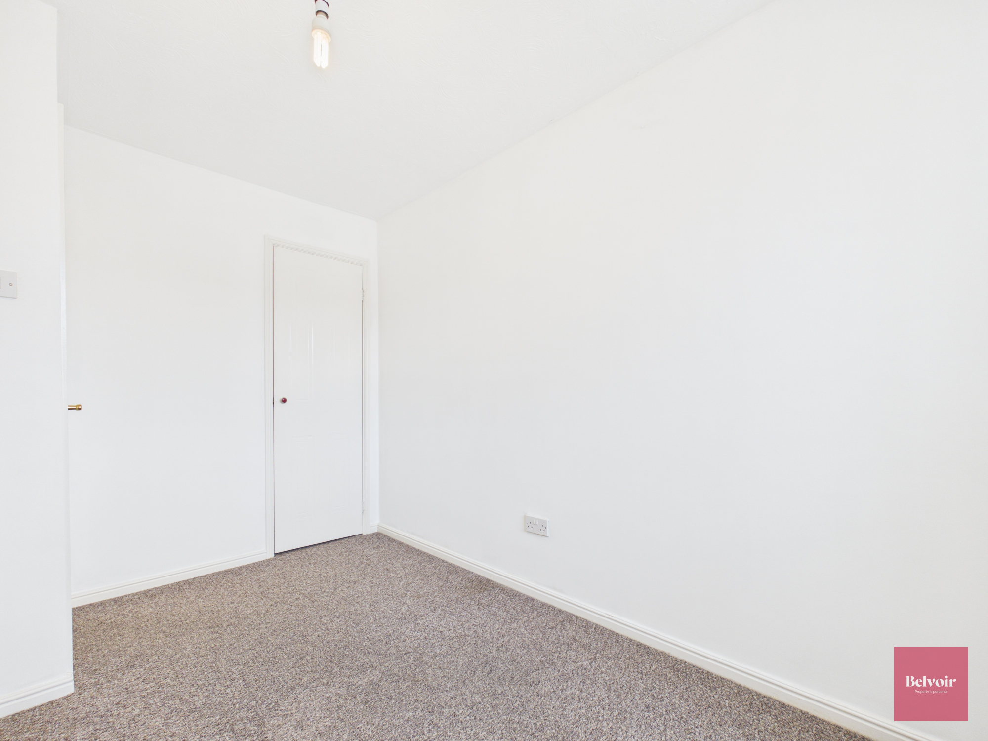 Clos Ysgallen, Llansamlet, Swansea, SA7 9WG, photo 12