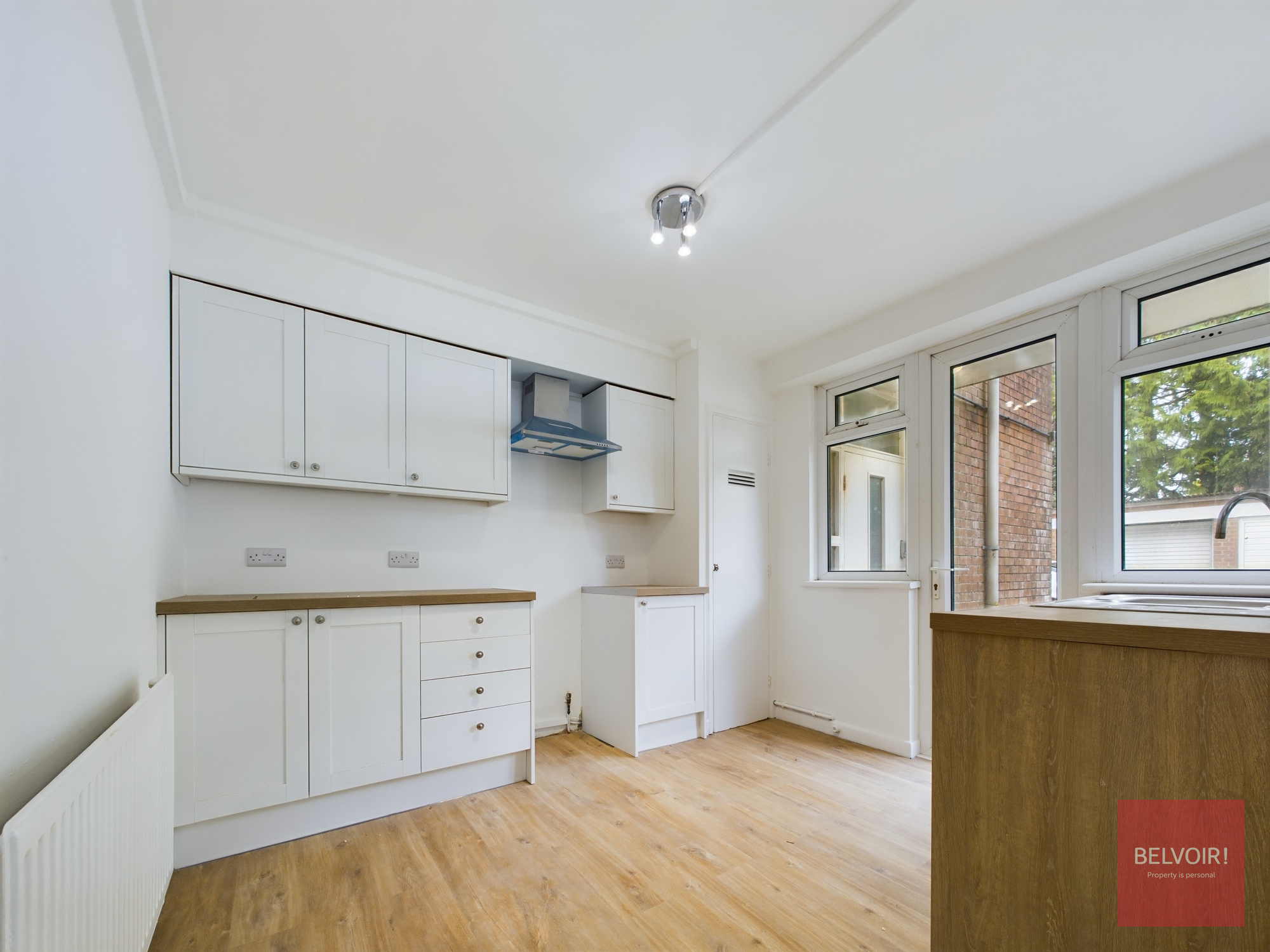 Brynfield Court, Langland, Swansea, SA3 4TF, photo 6