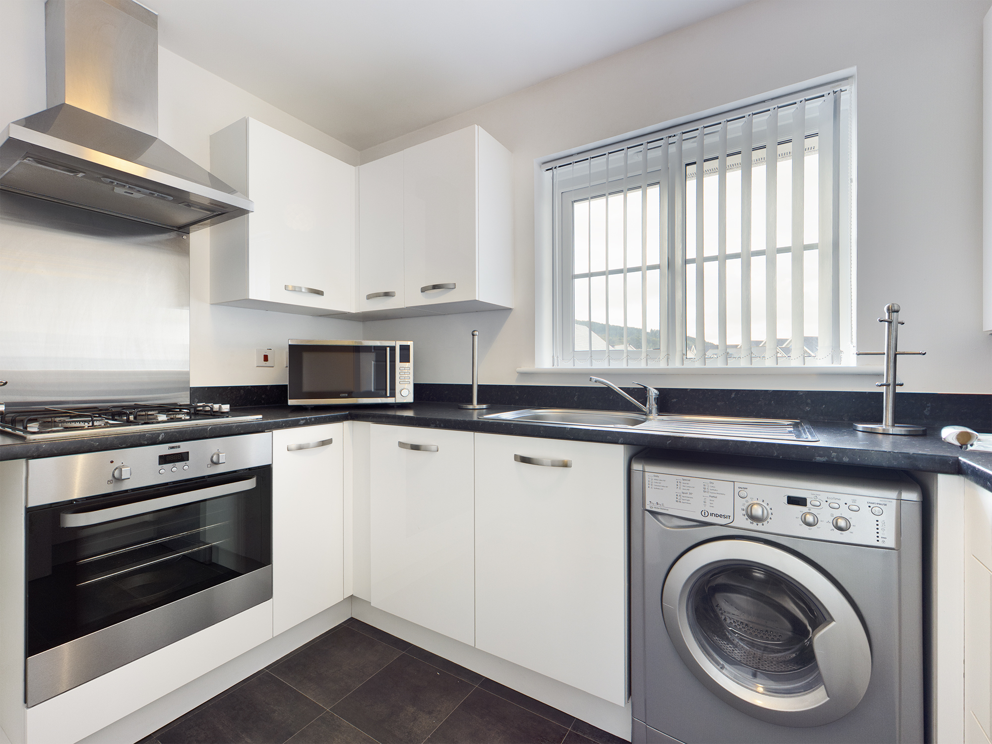 Bellerphon Court, Pentrechwyth, Swansea, SA1 7FS, photo 4