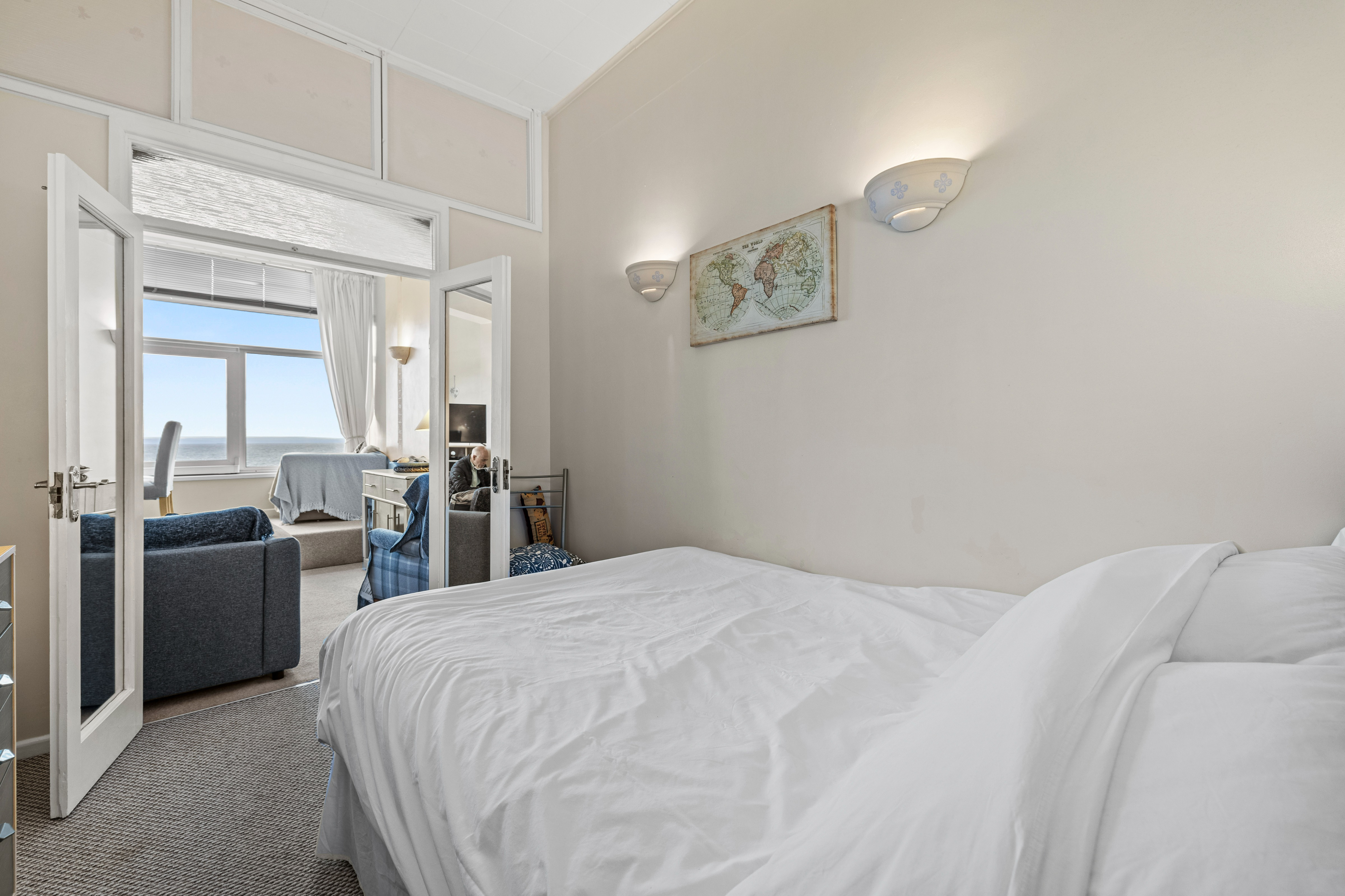 Redcliffe Apartments, Swansea, SA3 3BT, photo 9