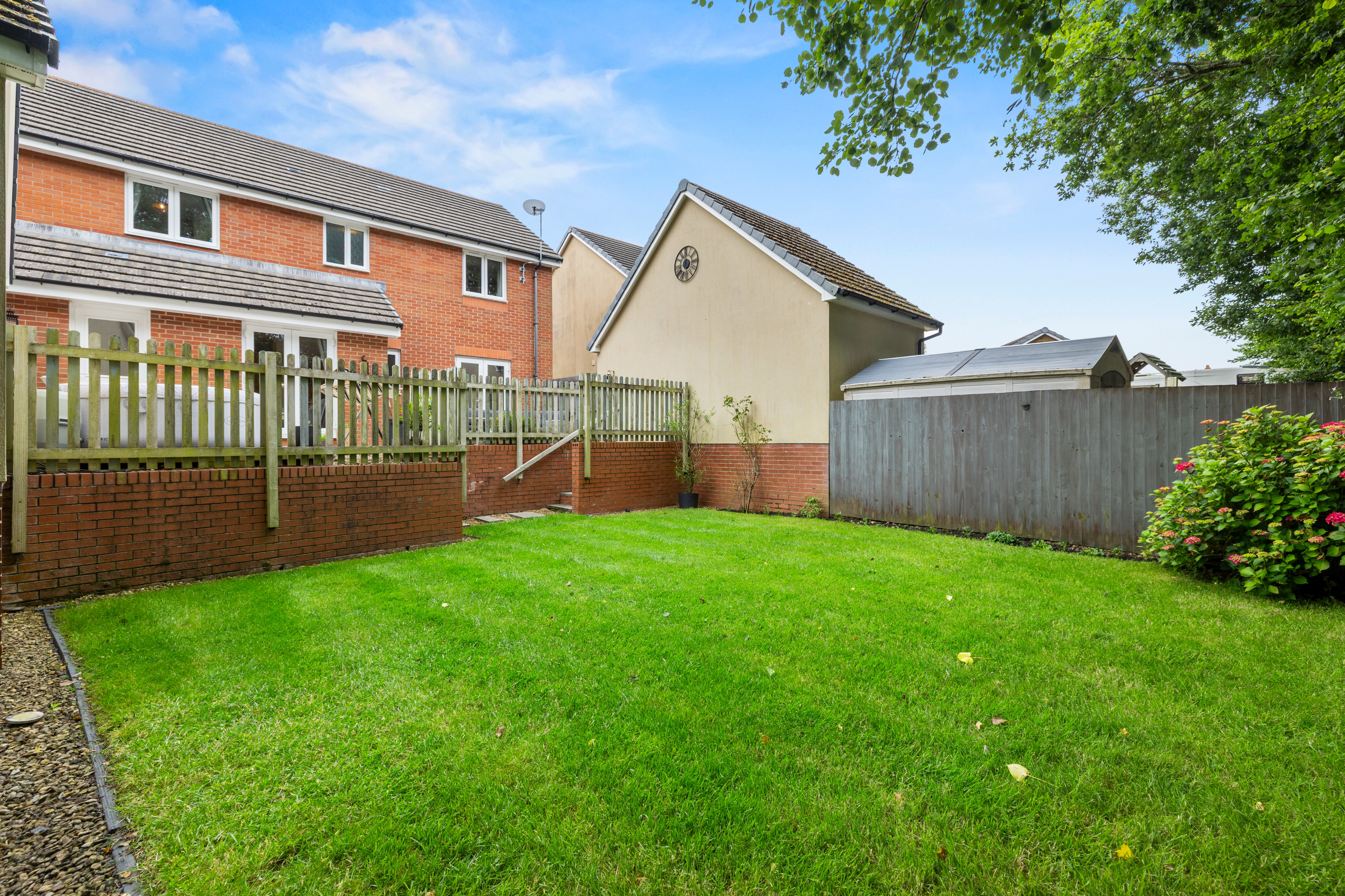 Beauchamp Walk, Gorseinon, Swansea, SA4 6AD, photo 3