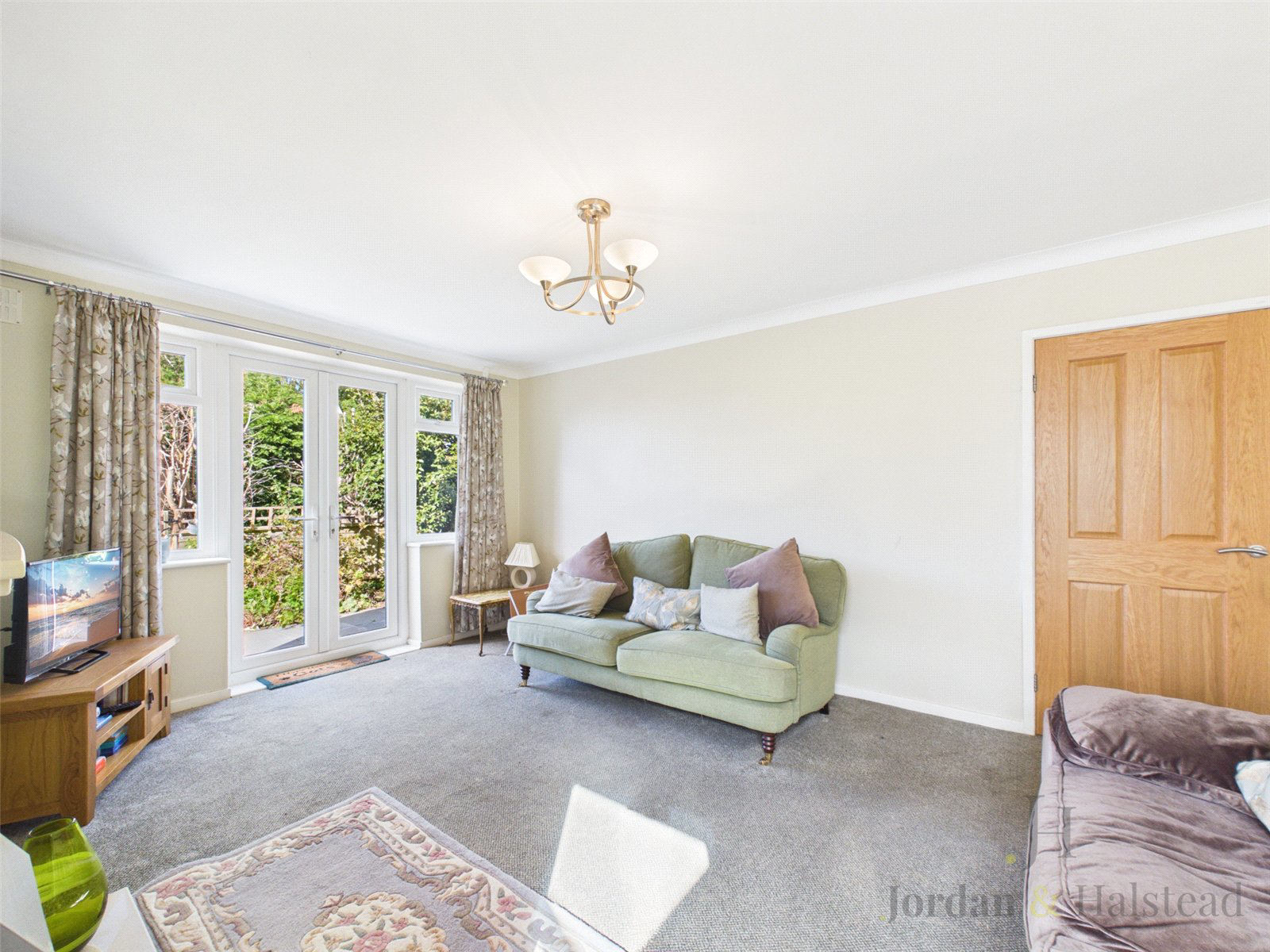Bickerton Avenue, Frodsham, Cheshire, WA6, photo 2