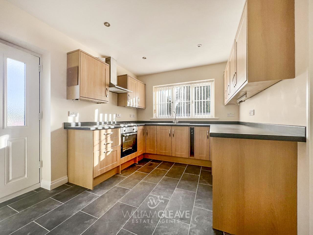 Chester Road, Mold, Clwyd, CH7, photo 2