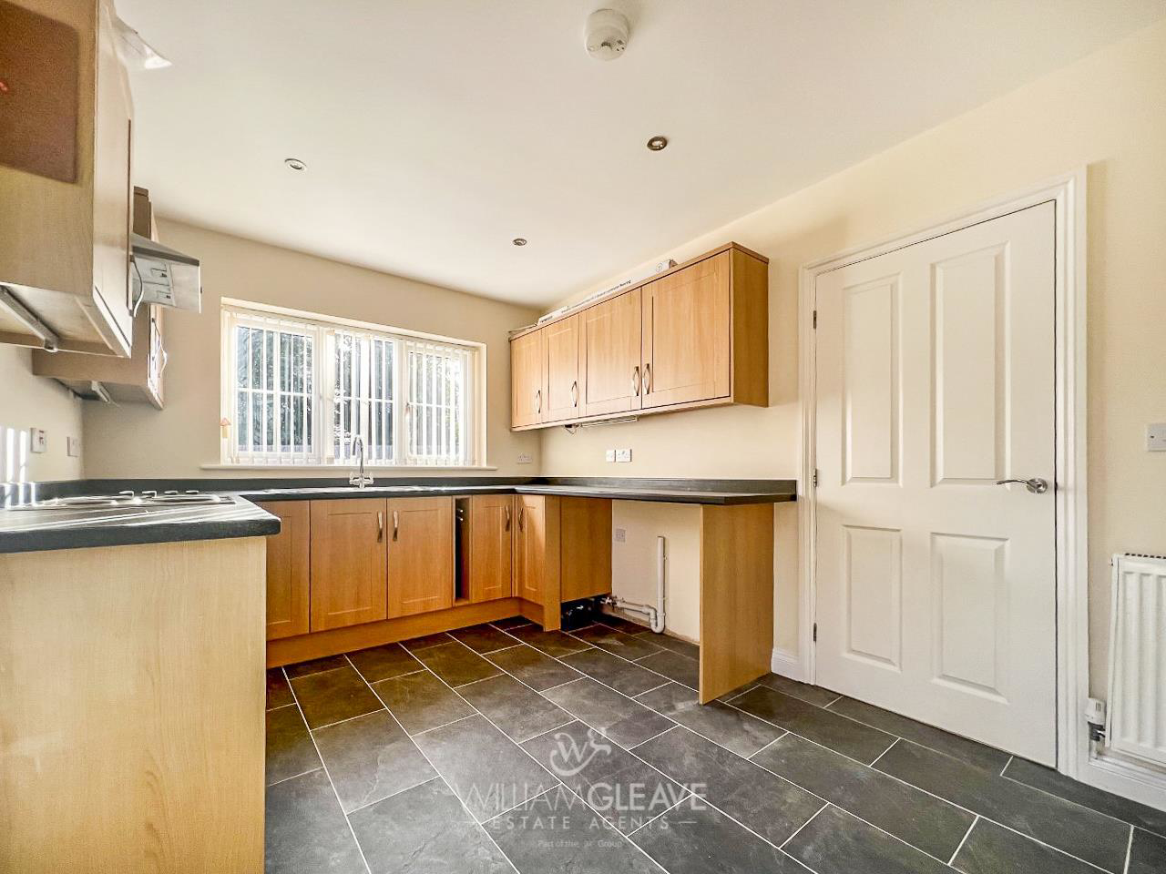 Chester Road, Mold, Clwyd, CH7, photo 3