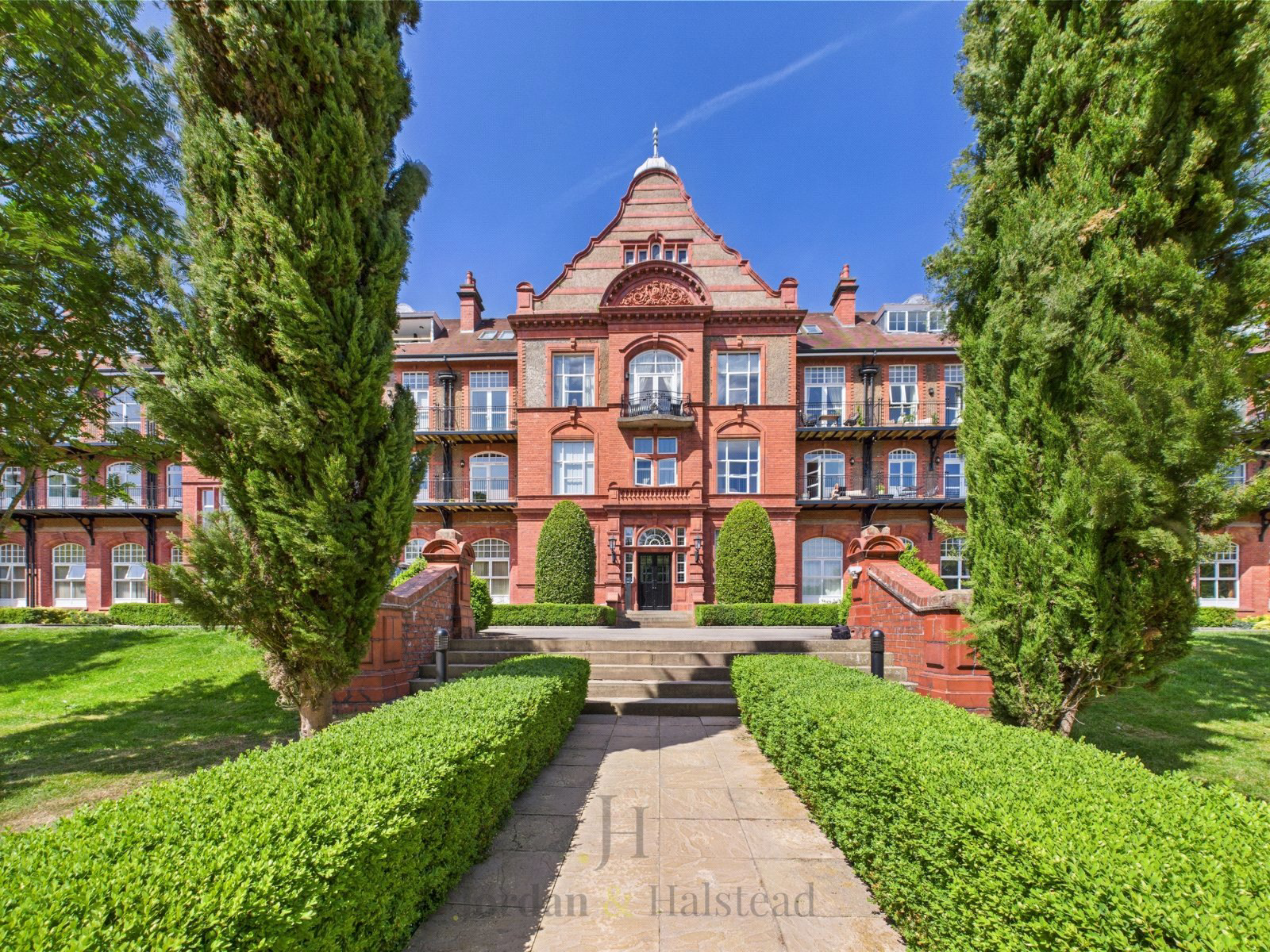 Kingswood Park, Kingswood, Frodsham, Cheshire, WA6
