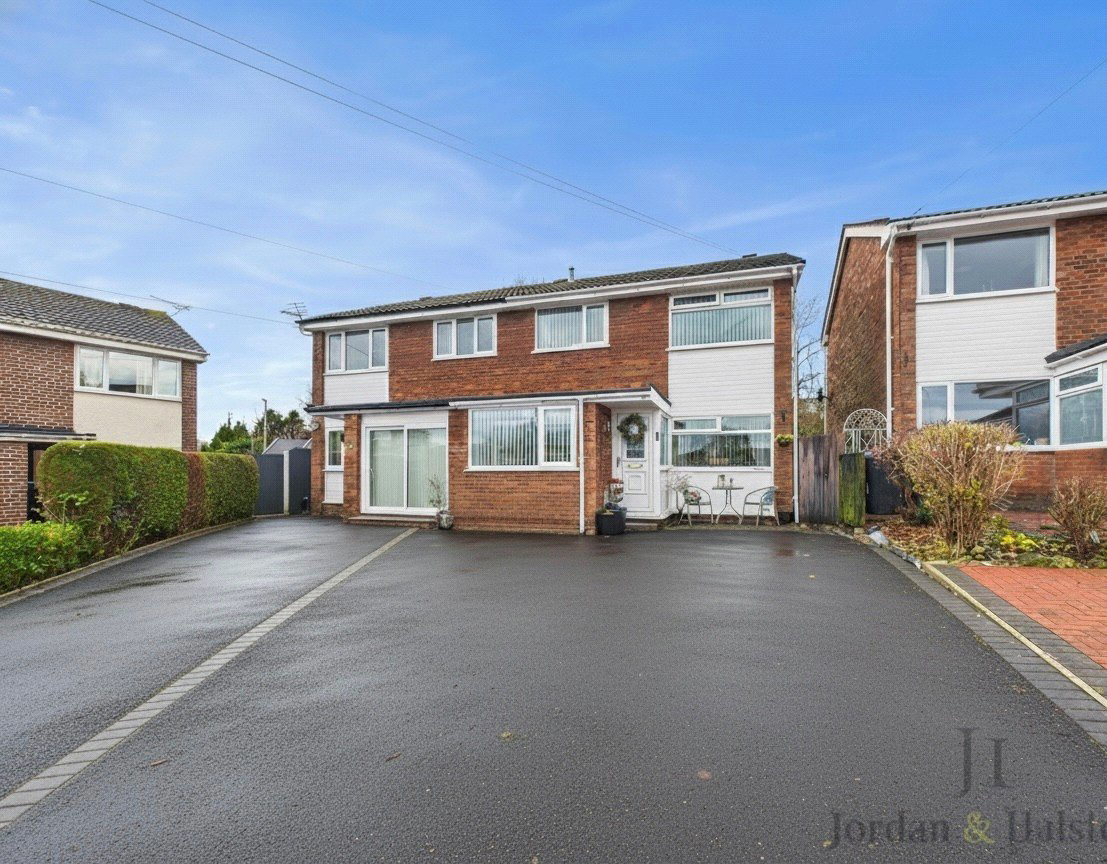 Weaver Road, Frodsham, Cheshire, WA6