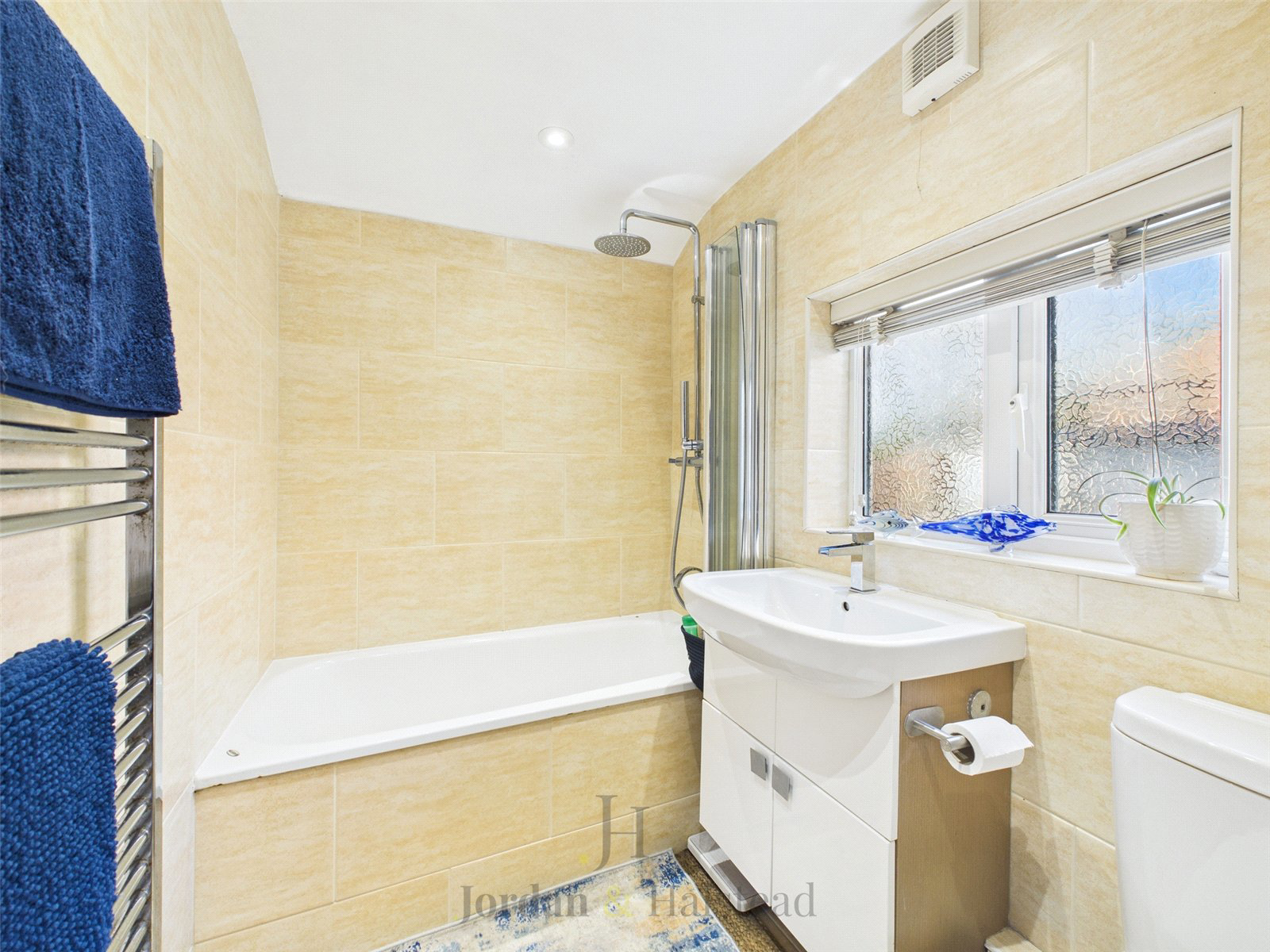 Delamere Road, Kingsley, Frodsham, Cheshire, WA6, photo 4