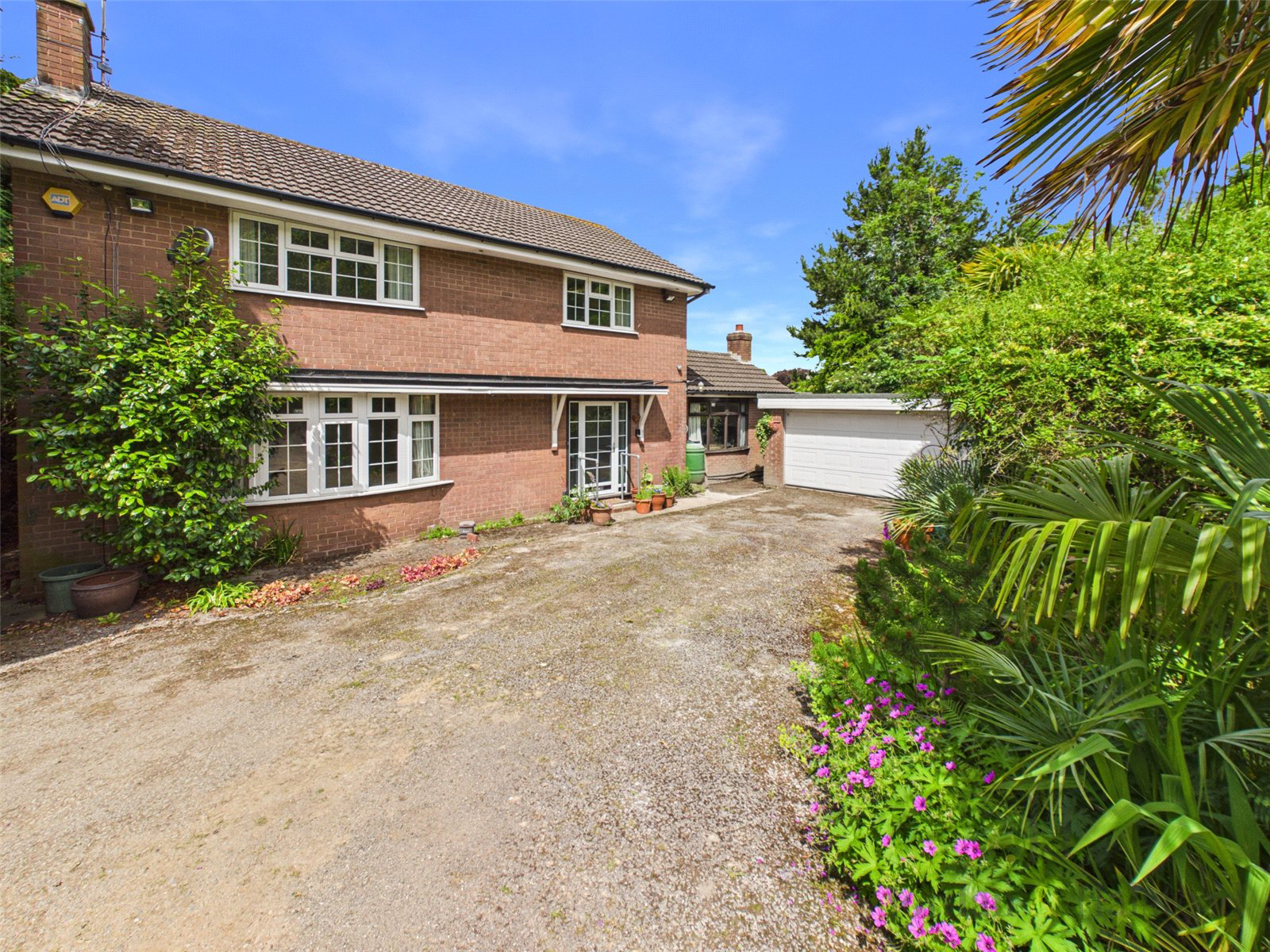 Robin Hood Lane, Helsby, Frodsham, Cheshire, WA6