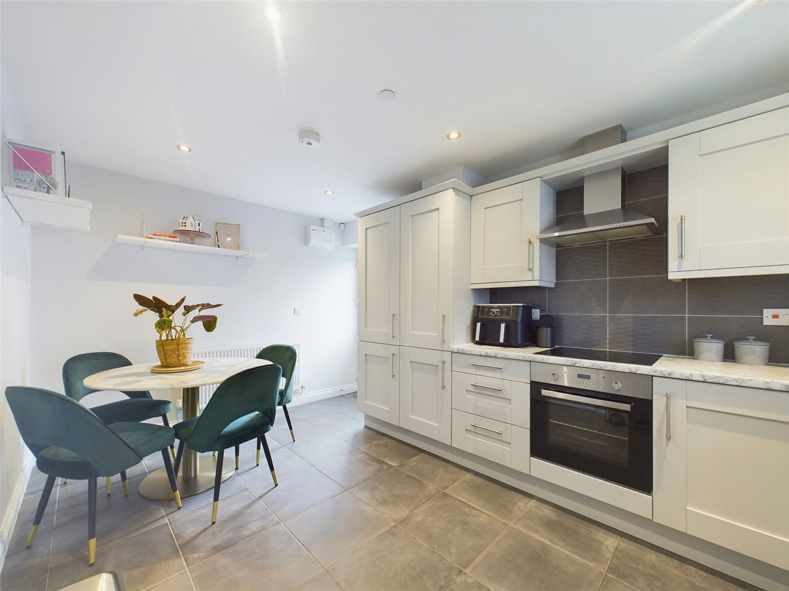 The Yews, Saltney Ferry, Chester, Flintshire, CH4, photo 2