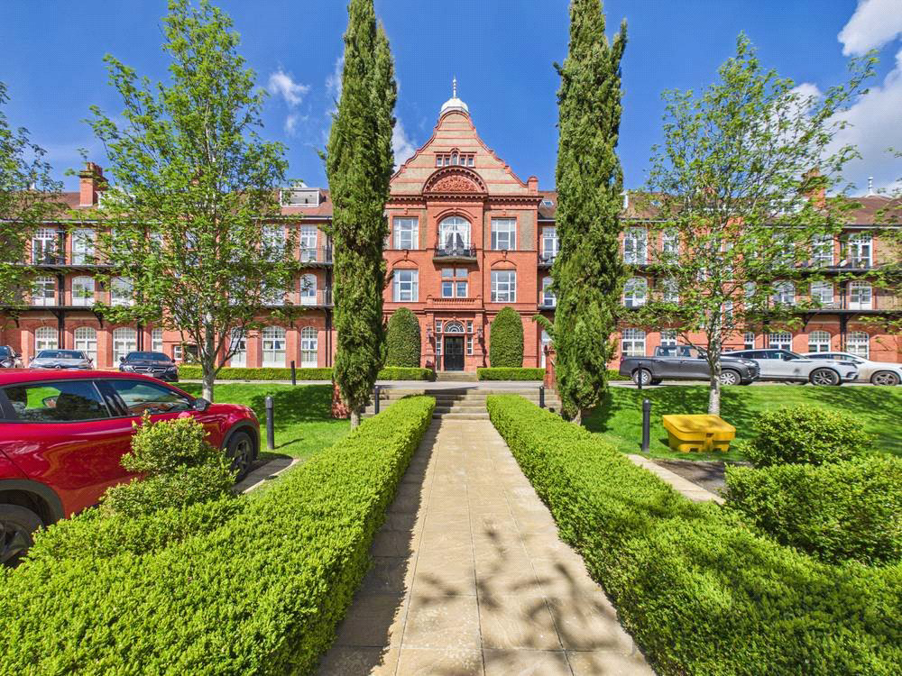 Kingswood Park, Kingswood, Frodsham, Cheshire, WA6