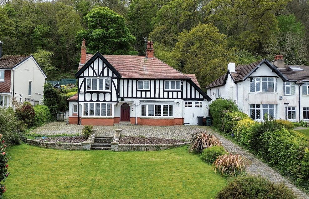 Ael Y Bryn Road, Colwyn Bay, Conwy, LL29