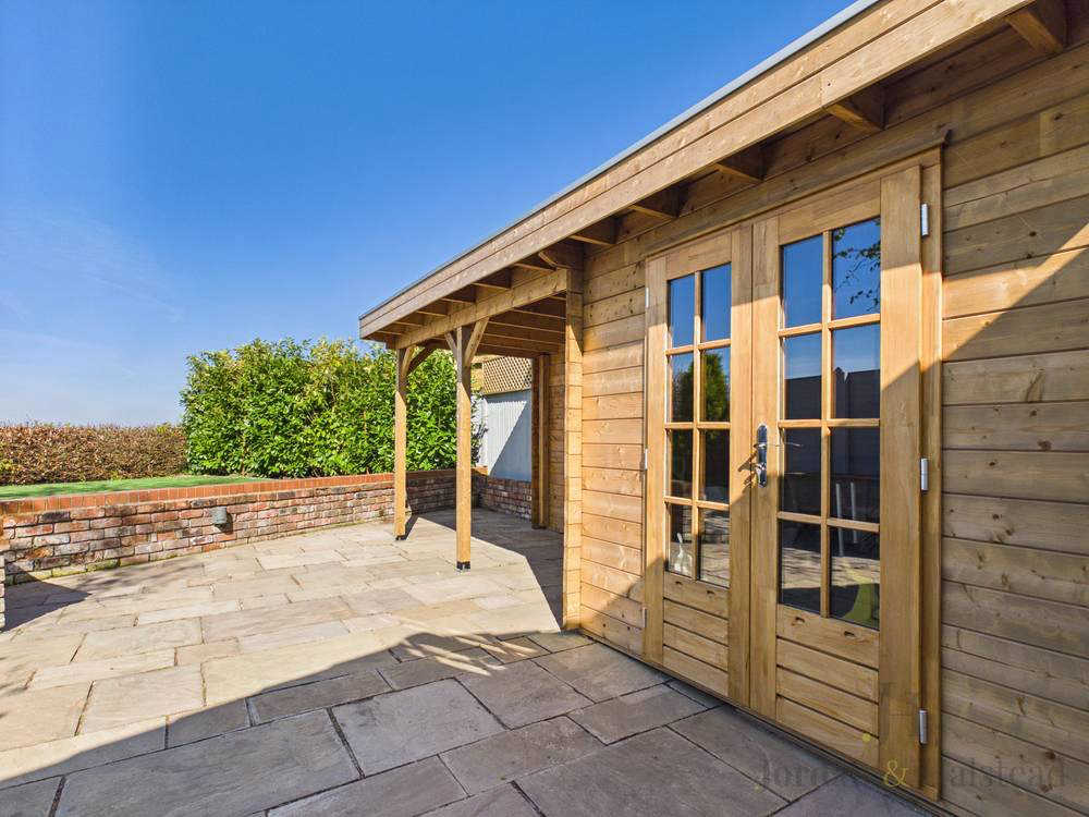 New Pale Road, Kingswood, Frodsham, Cheshire, WA6, photo 17