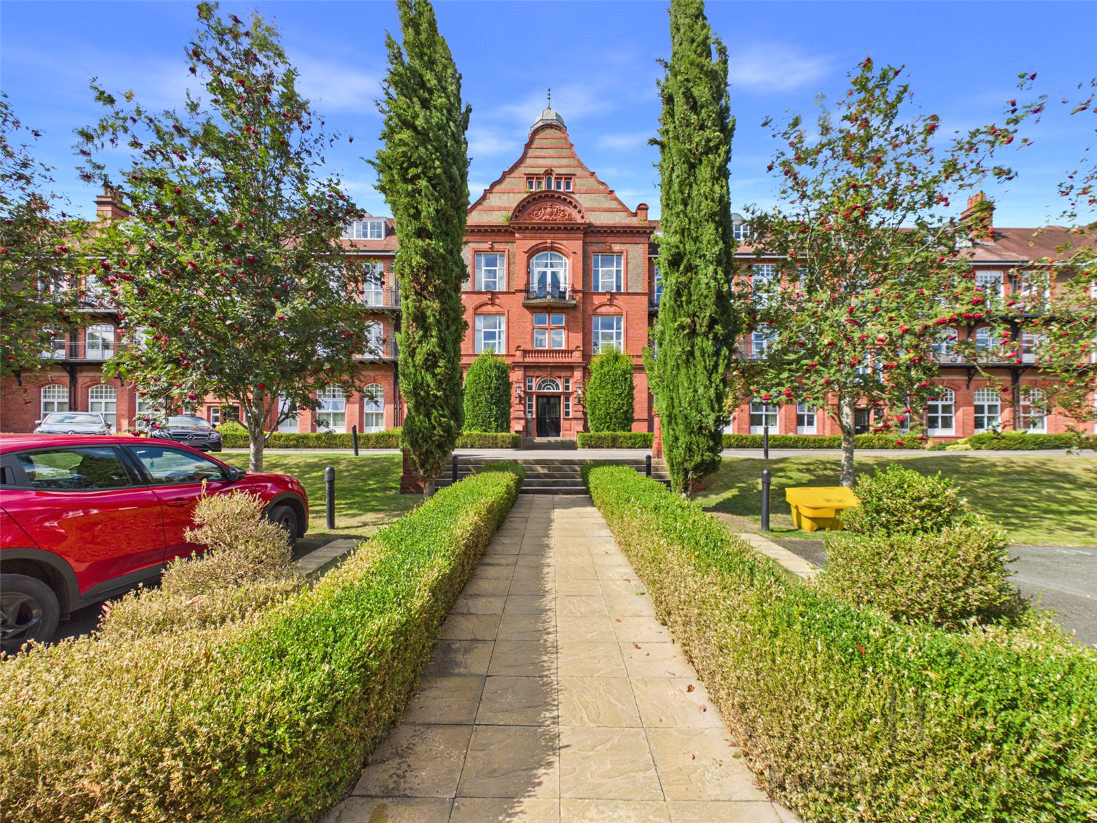 Kingswood Park, Kingswood, Frodsham, Cheshire, WA6