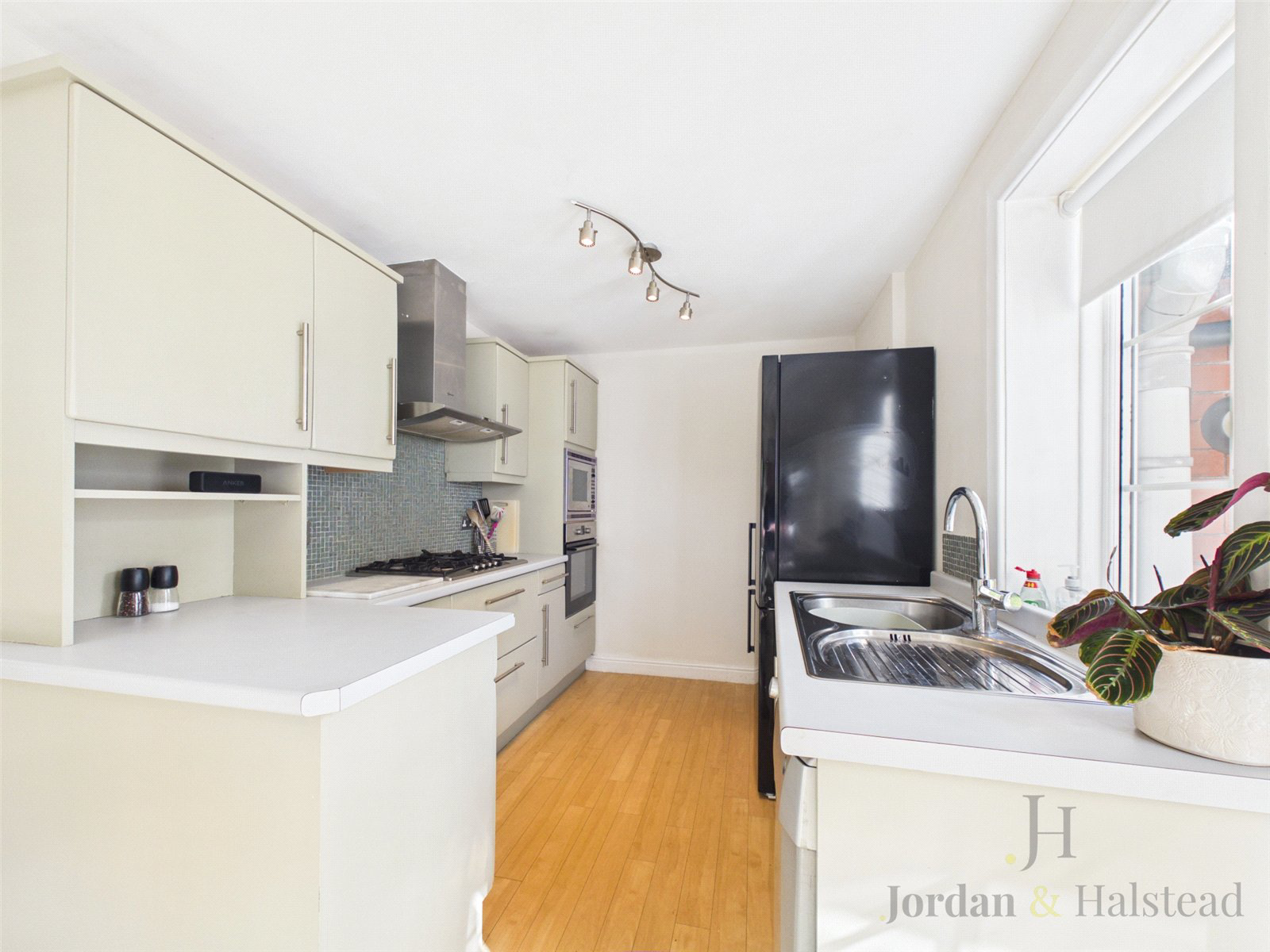 Homeway, Helsby, Frodsham, Cheshire, WA6, photo 3