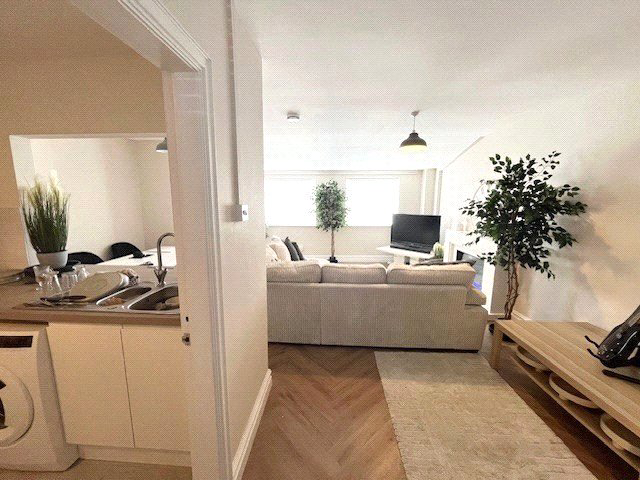 Eddisbury Square, Frodsham, Cheshire, WA6, photo 7