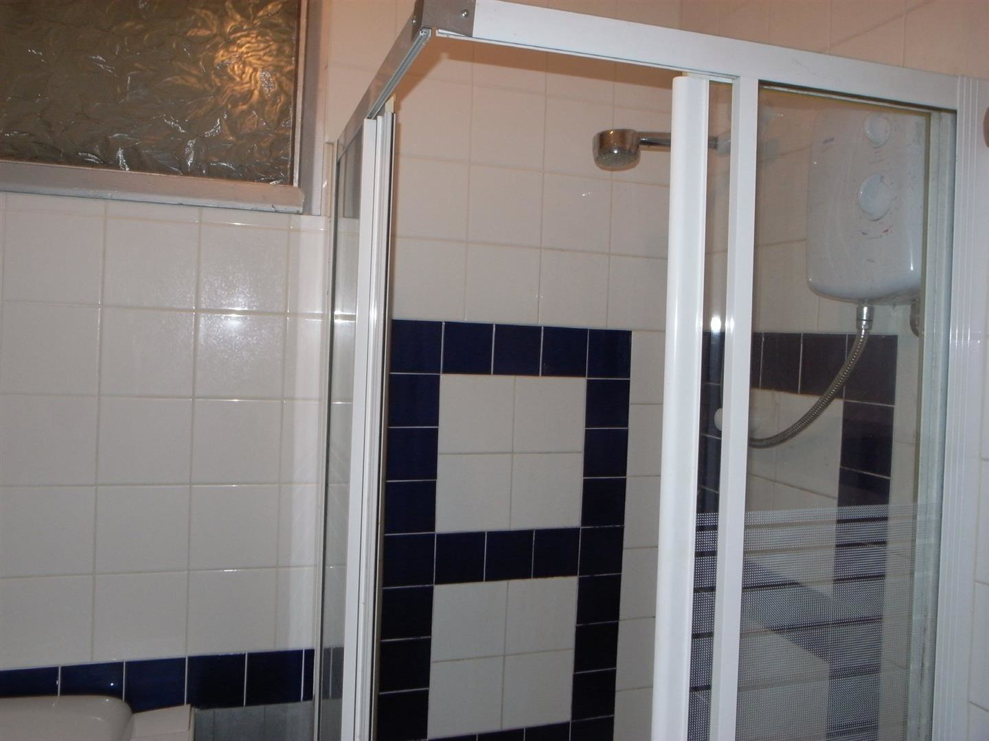 Crescent Road, Rhyl, LL18, photo 8
