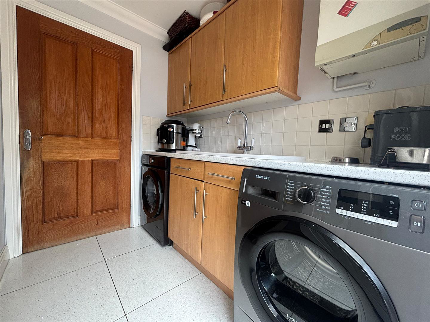 Clos Bryn Haul, Llwynhendy, Llanelli, photo 18
