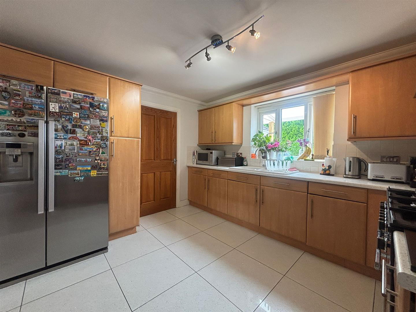 Clos Bryn Haul, Llwynhendy, Llanelli, photo 15