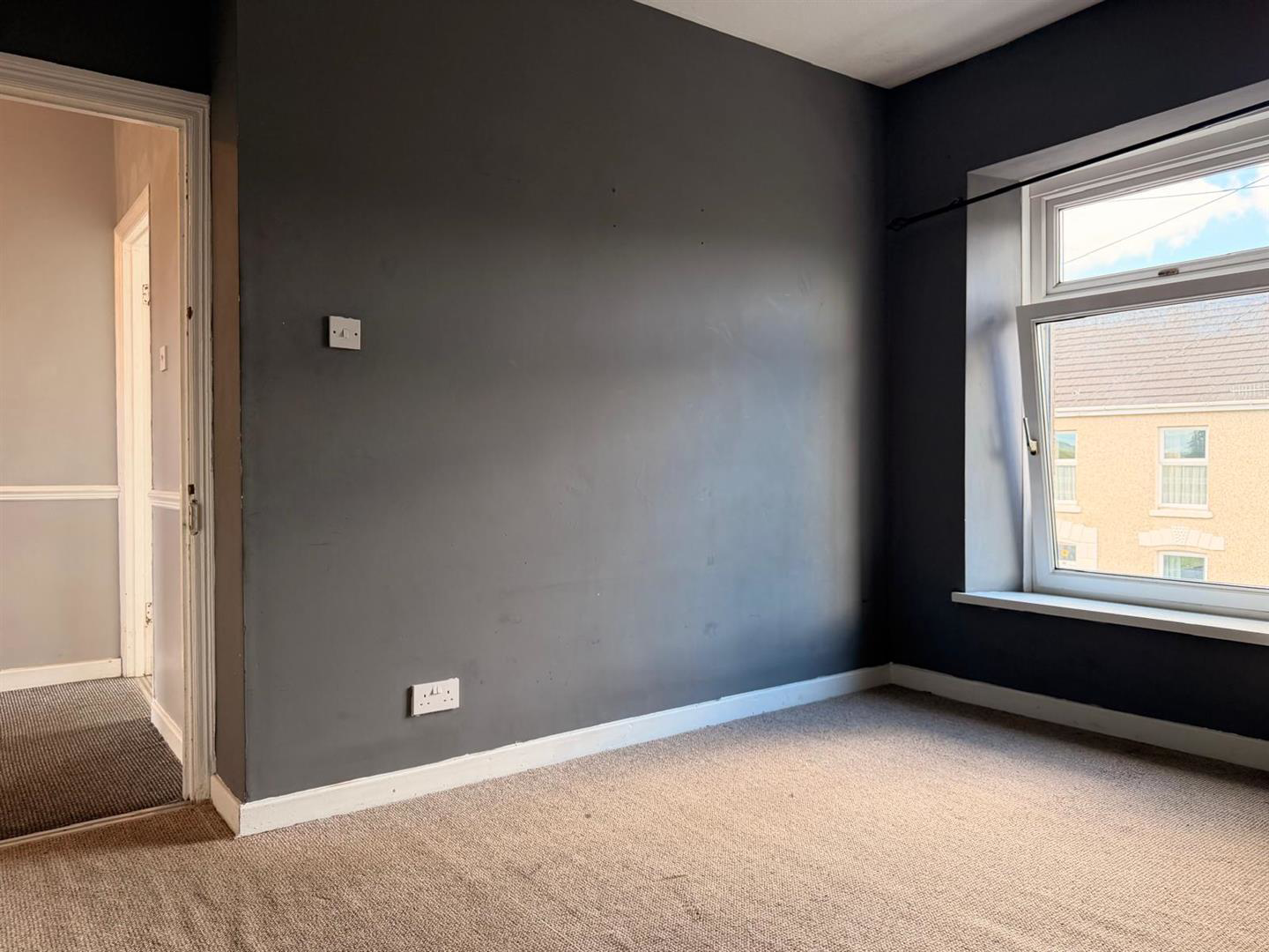 Maes Road, Llangennech, Llanelli, photo 13