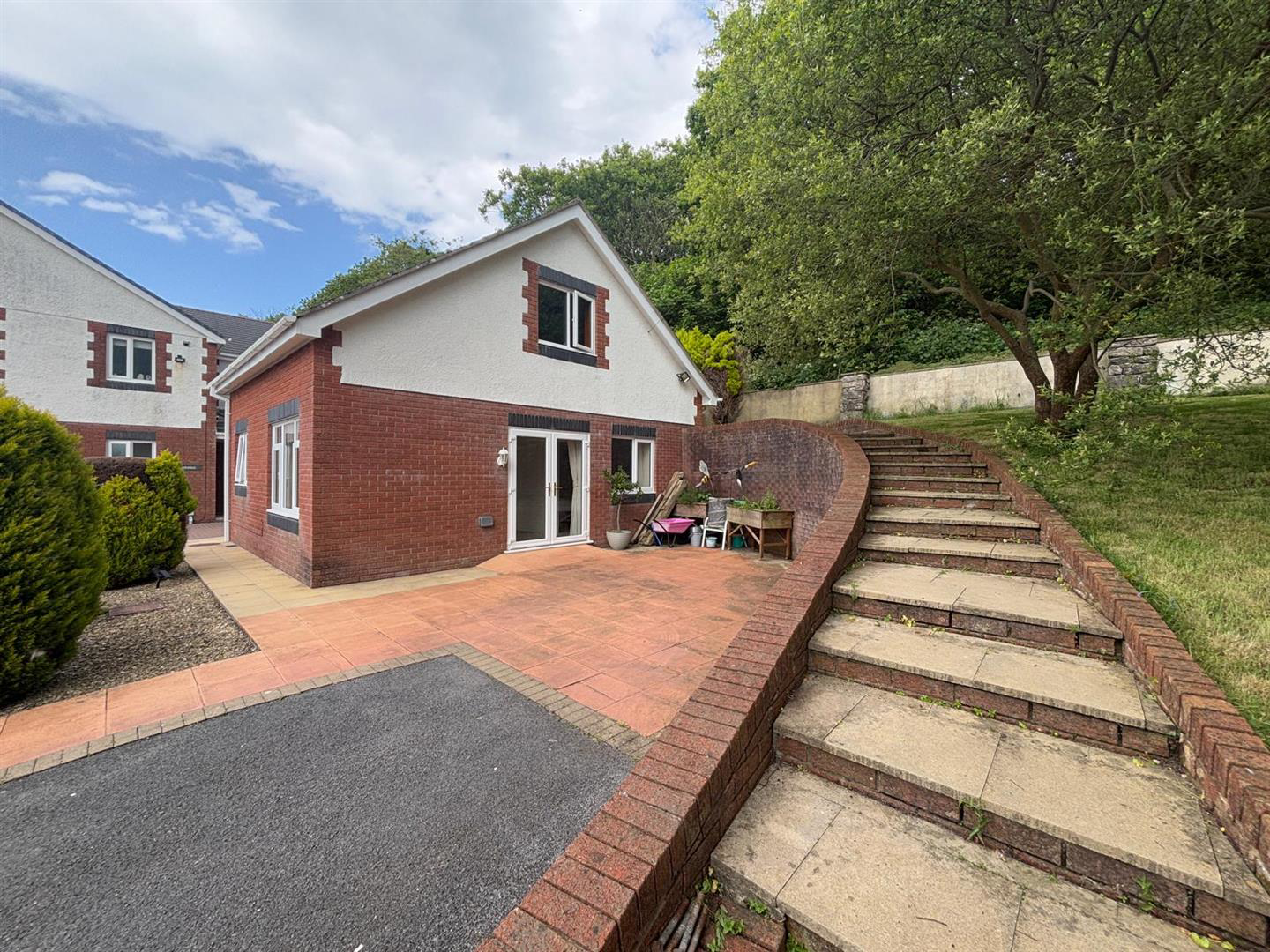 Heathfield Horeb Road, Mynyddygarreg, Kidwelly, photo 33