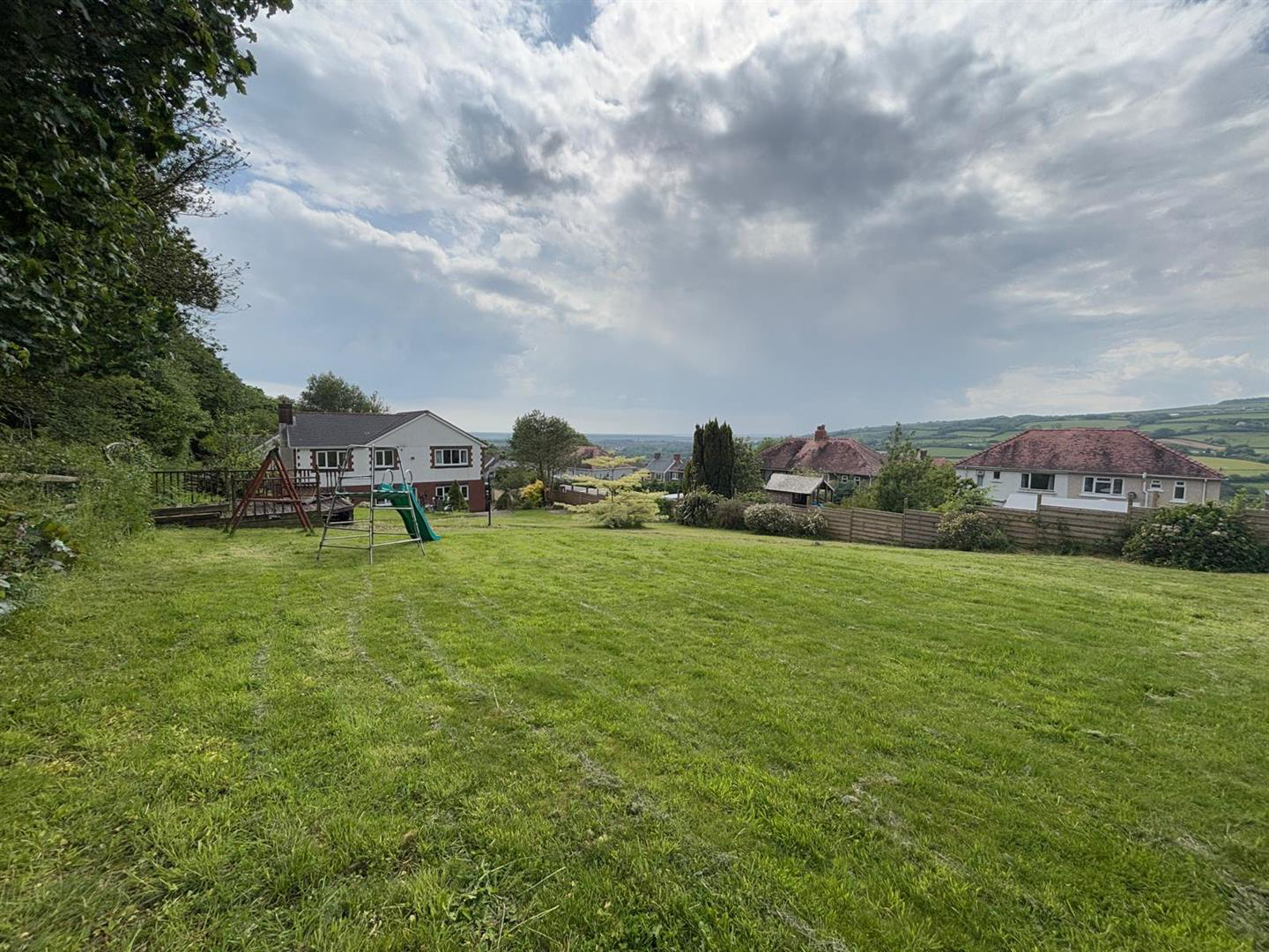 Heathfield Horeb Road, Mynyddygarreg, Kidwelly, photo 31