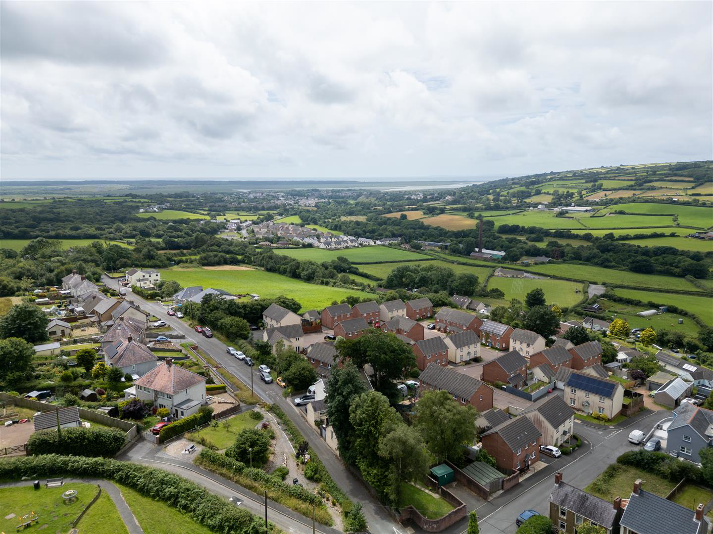 Heathfield Horeb Road, Mynyddygarreg, Kidwelly, photo 51