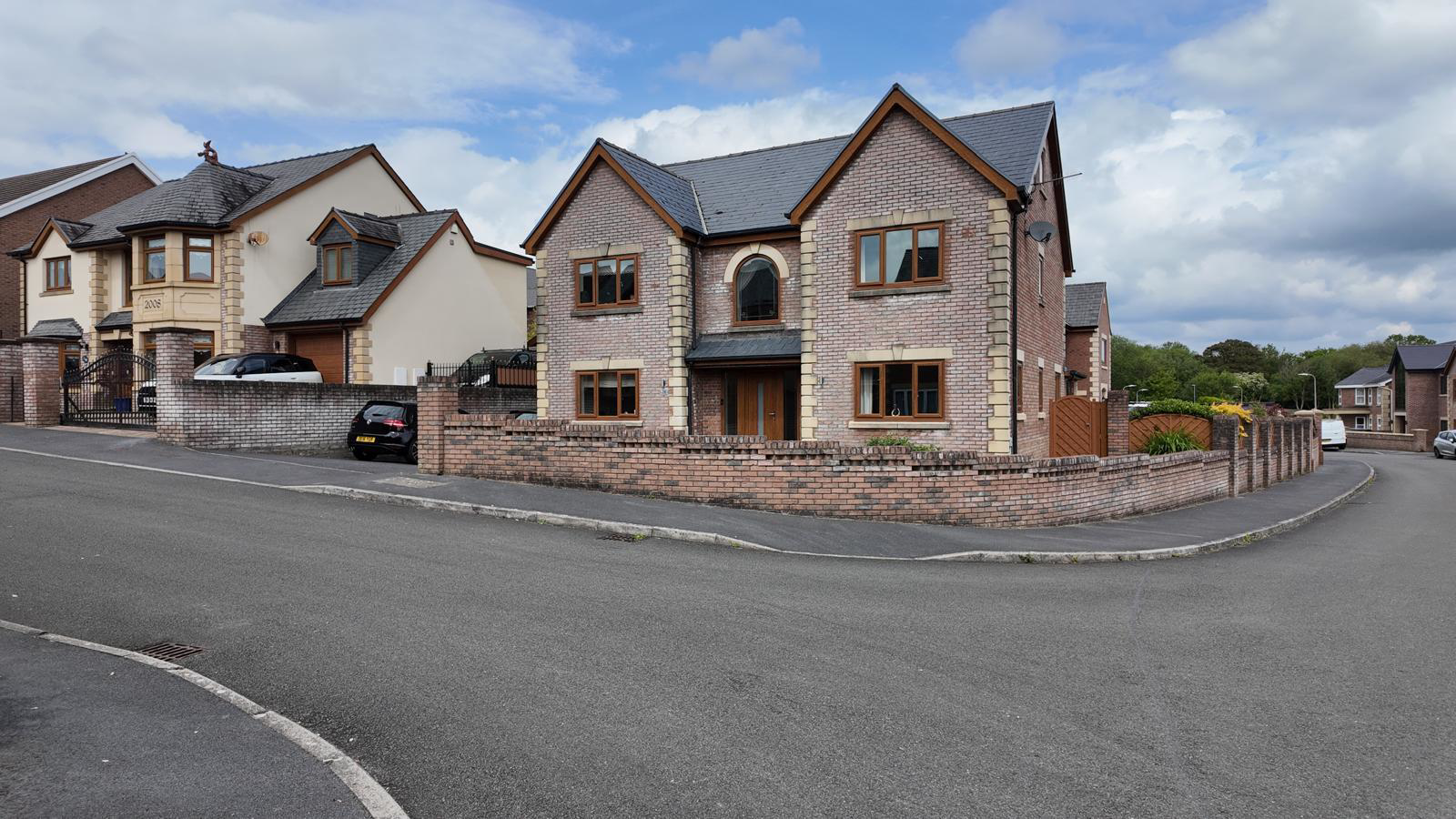 Aber Llwchwr, Llangennech, Llanelli