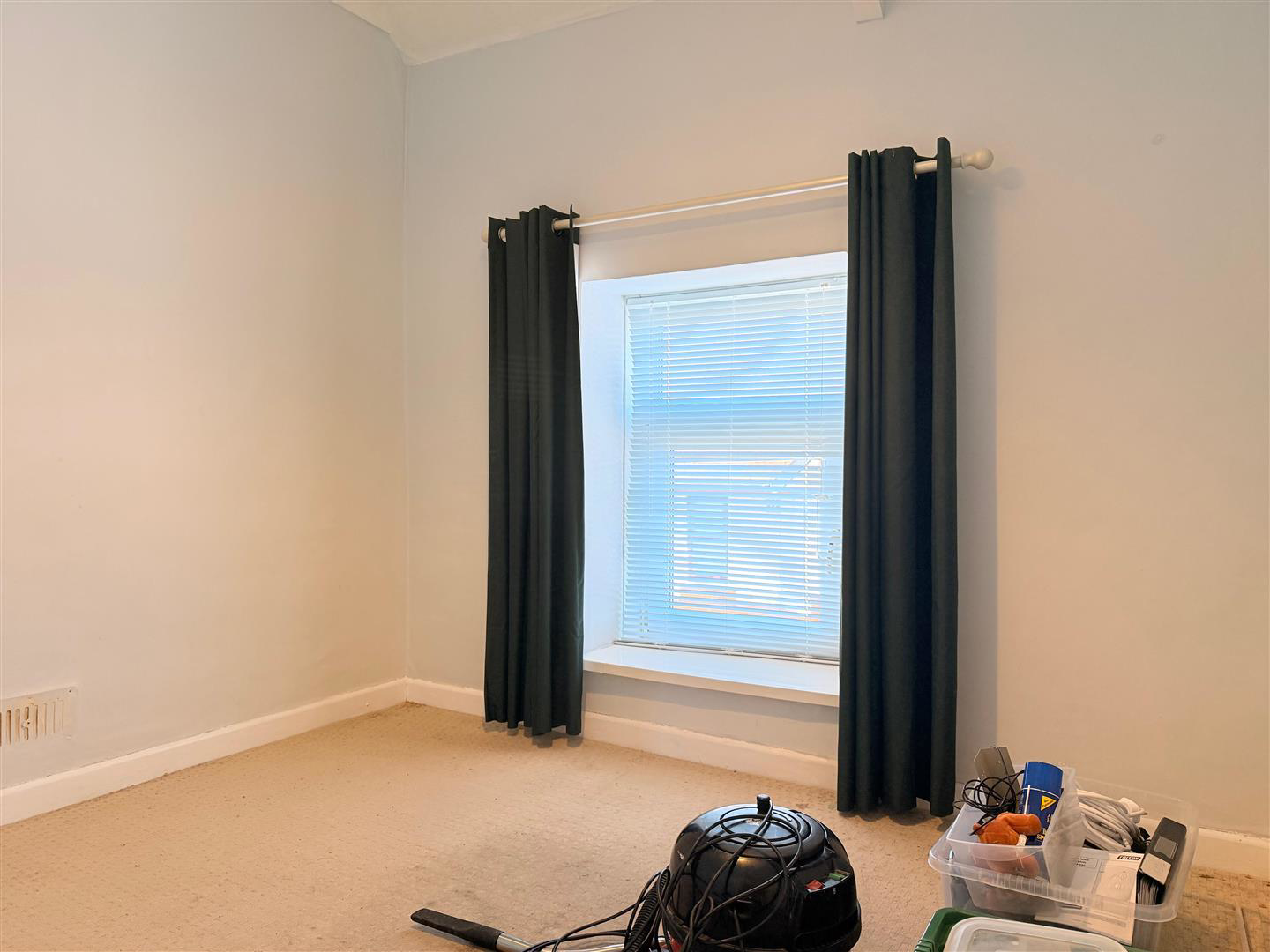 Long Row, Felinfoel, Llanelli, photo 13