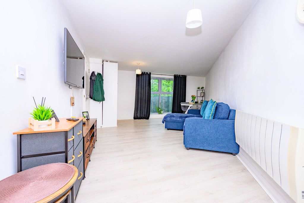 Living/Dining Area