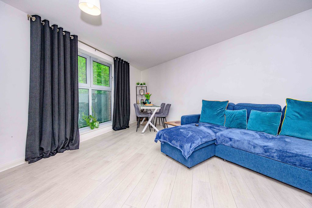 Living/Dining Area
