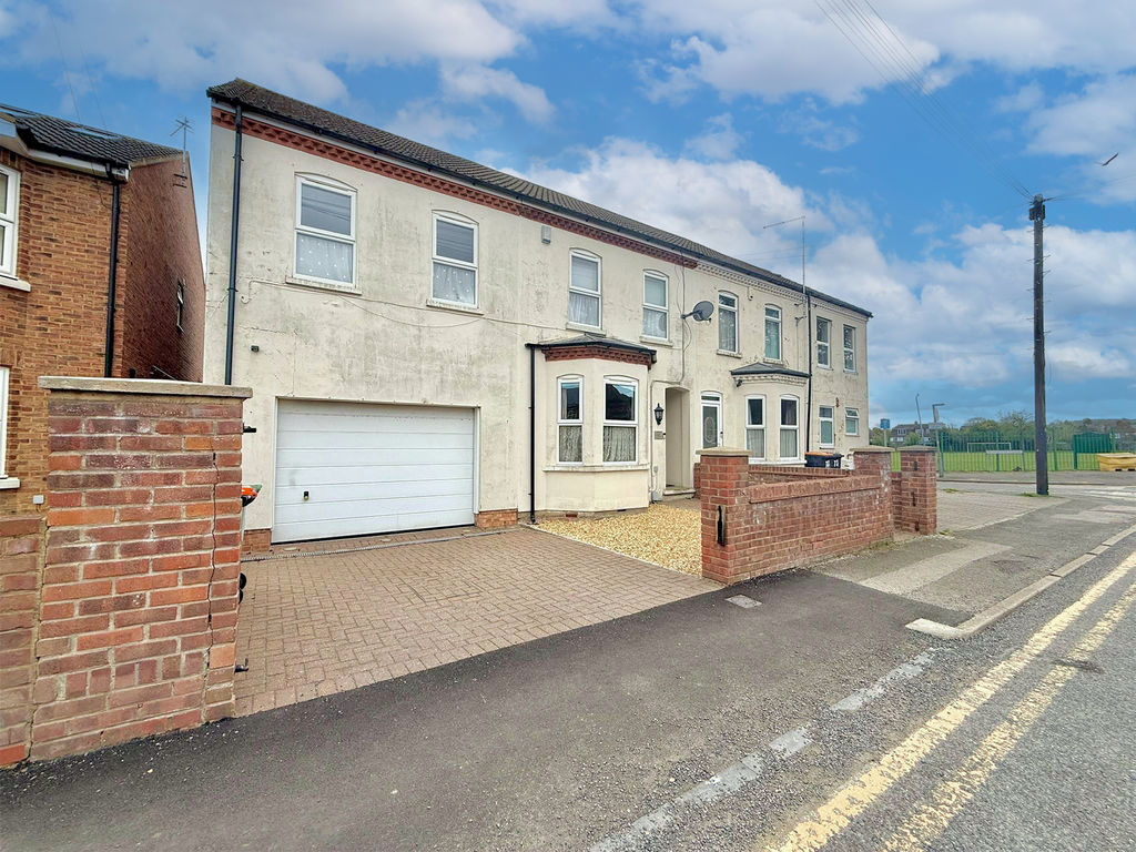 Kirby Road, Dunstable, LU6 3JH
