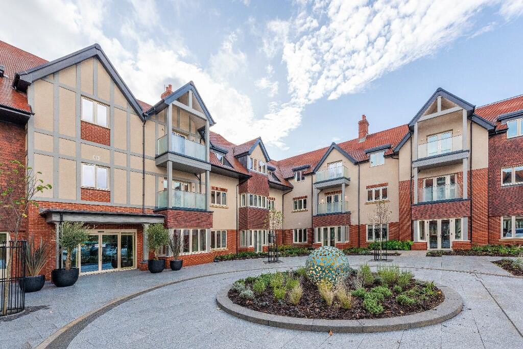 Millfield Green, Caddington, LU1 4AR