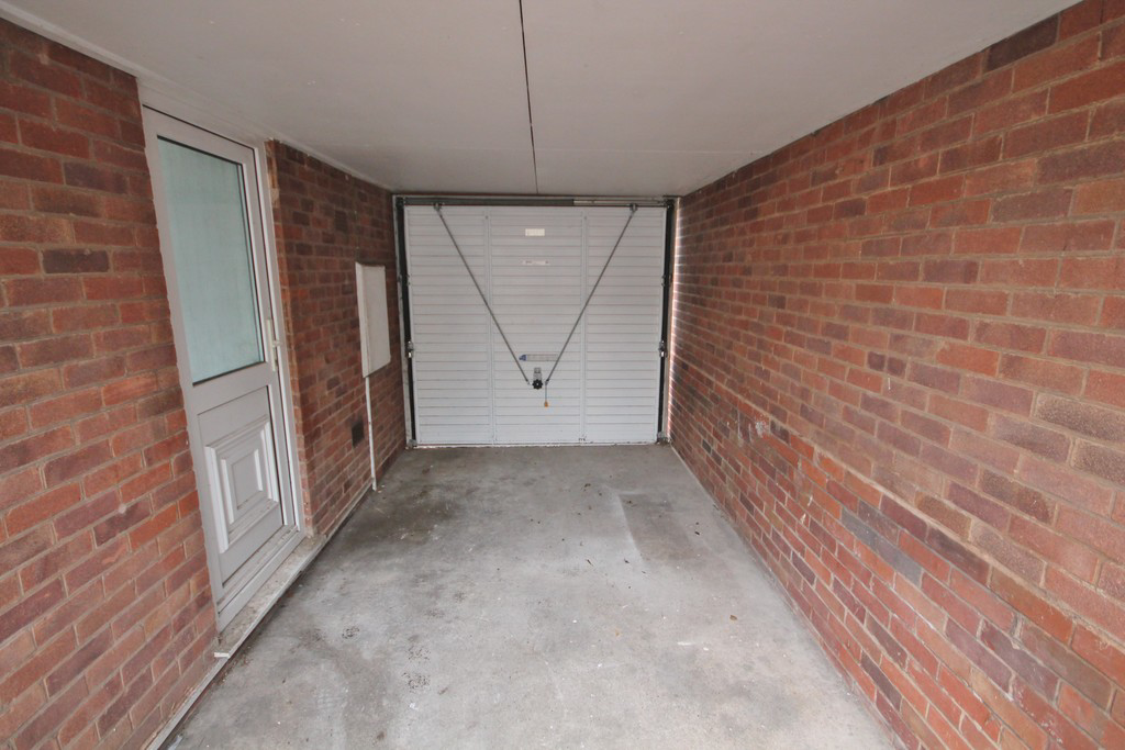 Claybrook Avenue, Near Fosse Park, Leicester, LE3, photo 14