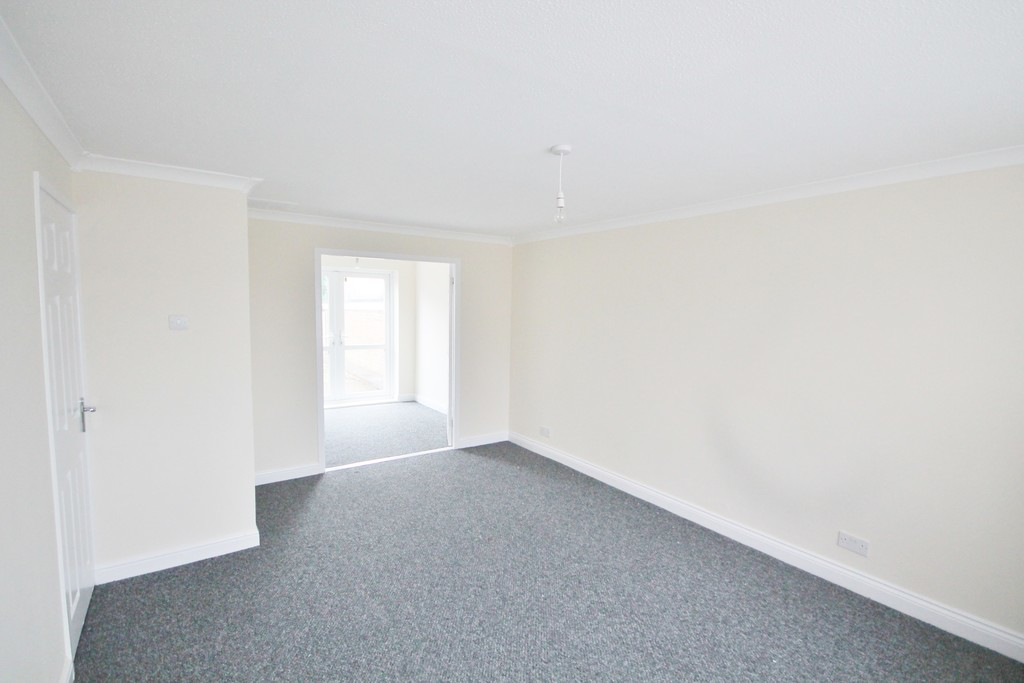 Claybrook Avenue, Near Fosse Park, Leicester, LE3, photo 4