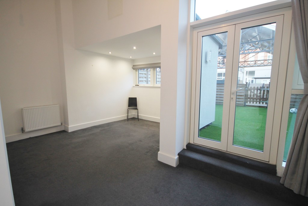 Clarendon Park, Wheatsheaf Court, LE2, photo 7